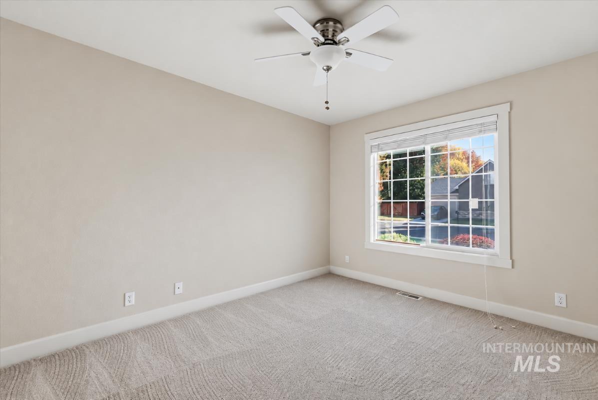 471 N Glen Aspen Way, Star, Idaho 83669, 4 Bedrooms, 3 Bathrooms, Residential For Sale, Price $619,900,MLS 99004206