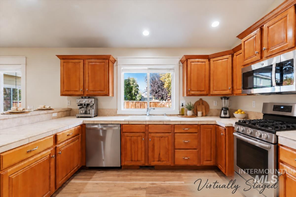 471 N Glen Aspen Way, Star, Idaho 83669, 4 Bedrooms, 3 Bathrooms, Residential For Sale, Price $619,900,MLS 99004206