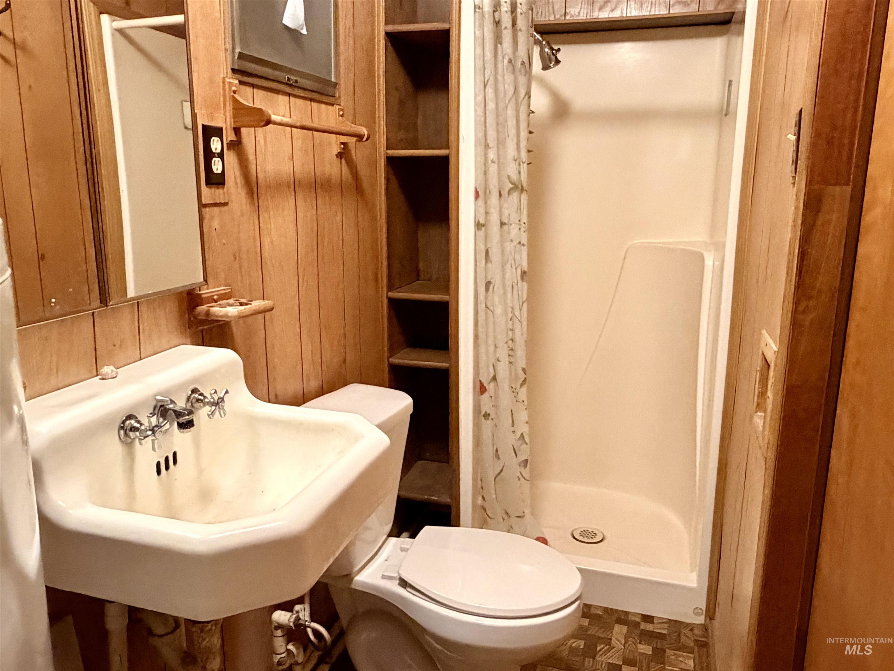 4454 B North 1325 East, Buhl, Idaho 83316, 2 Bedrooms, 2 Bathrooms, Residential For Sale, Price $325,000,MLS 99004213