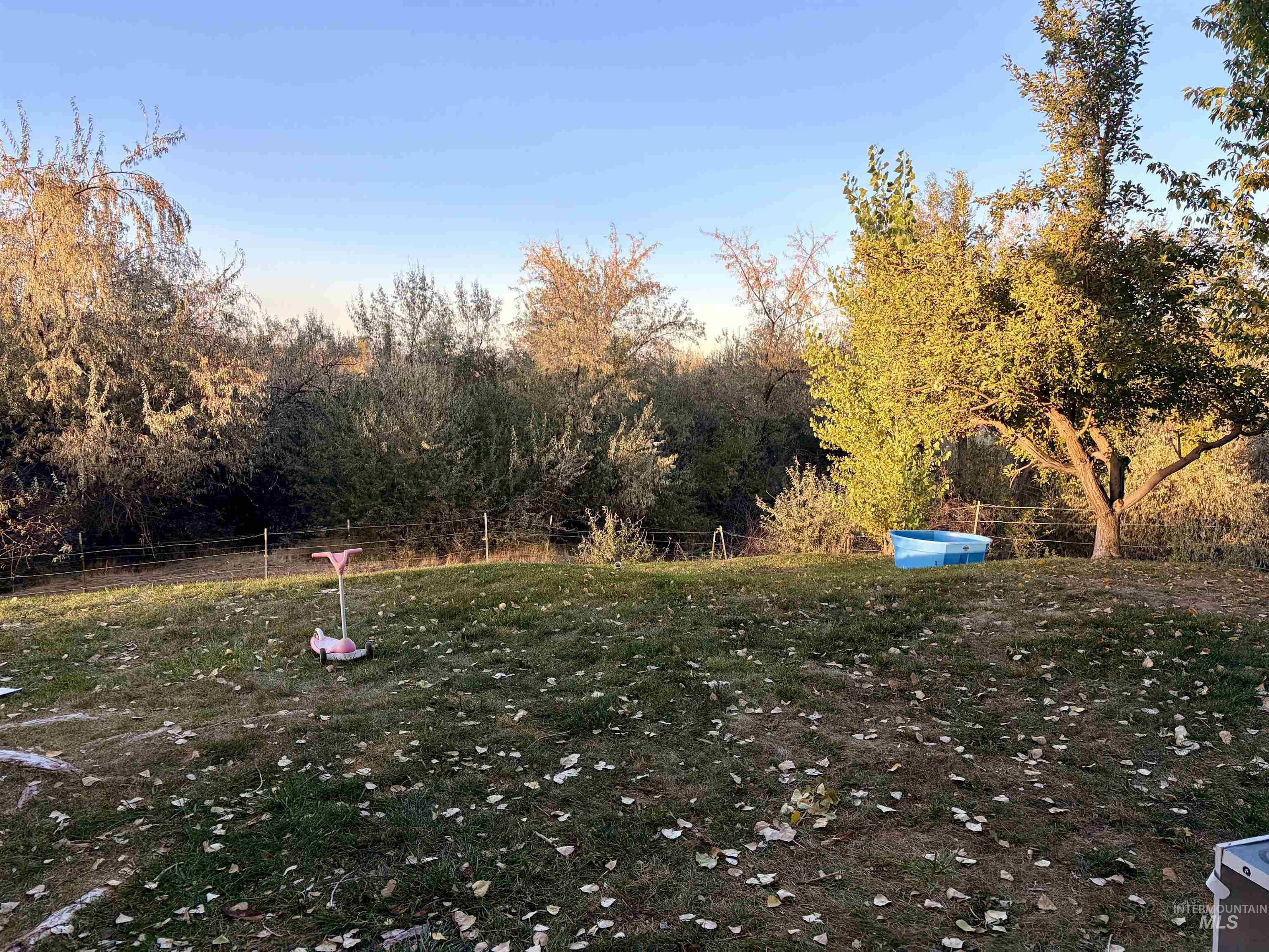 4454 B North 1325 East, Buhl, Idaho 83316, 2 Bedrooms, 2 Bathrooms, Residential For Sale, Price $325,000,MLS 99004213