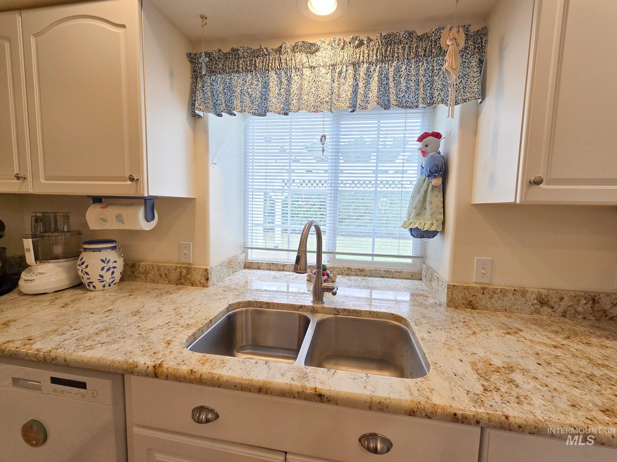 2238 Chukar, Clarkston, Washington 99403, 3 Bedrooms, 2 Bathrooms, Residential For Sale, Price $435,000,MLS 99004215