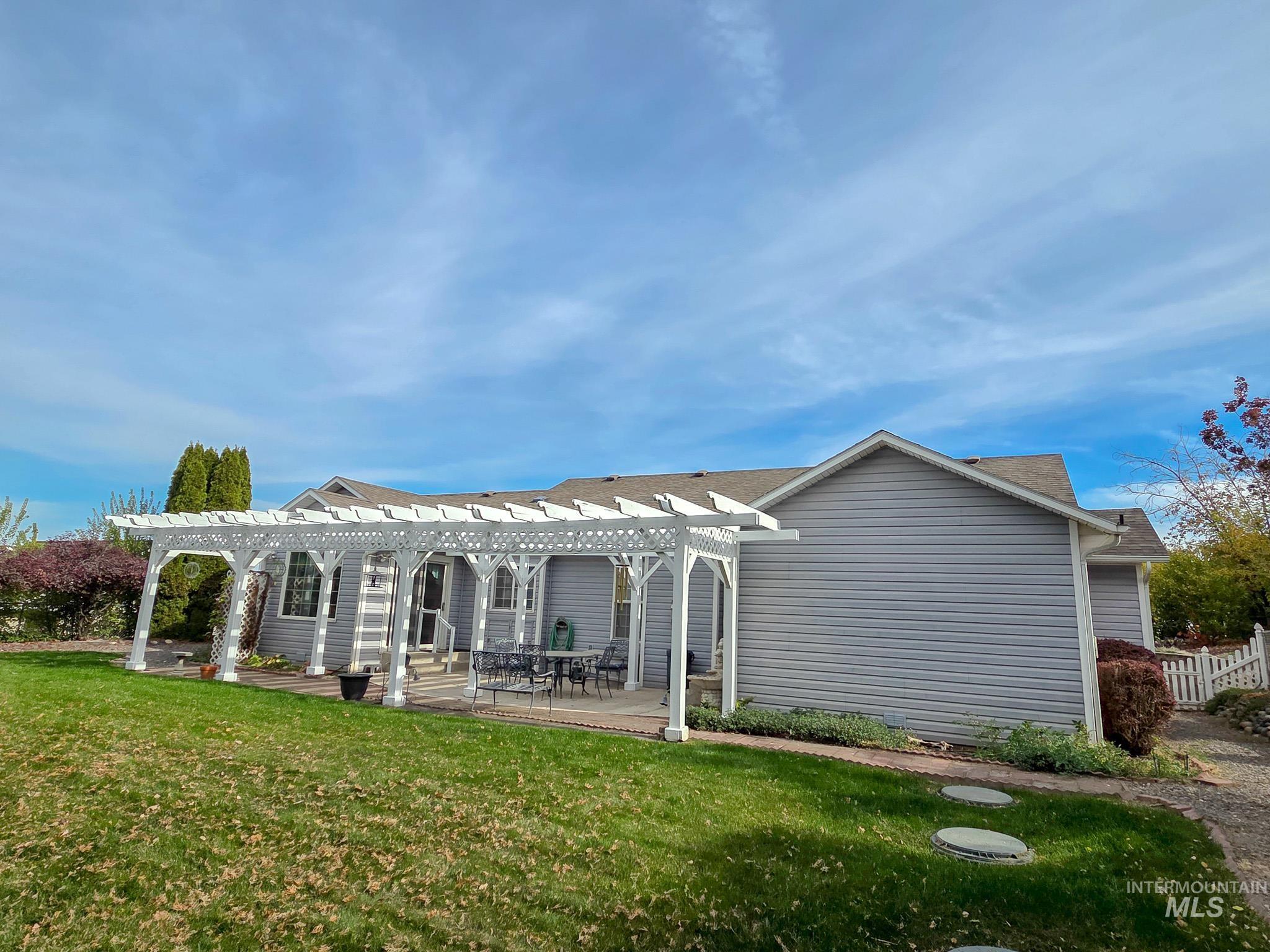 2238 Chukar, Clarkston, Washington 99403, 3 Bedrooms, 2 Bathrooms, Residential For Sale, Price $435,000,MLS 99004215