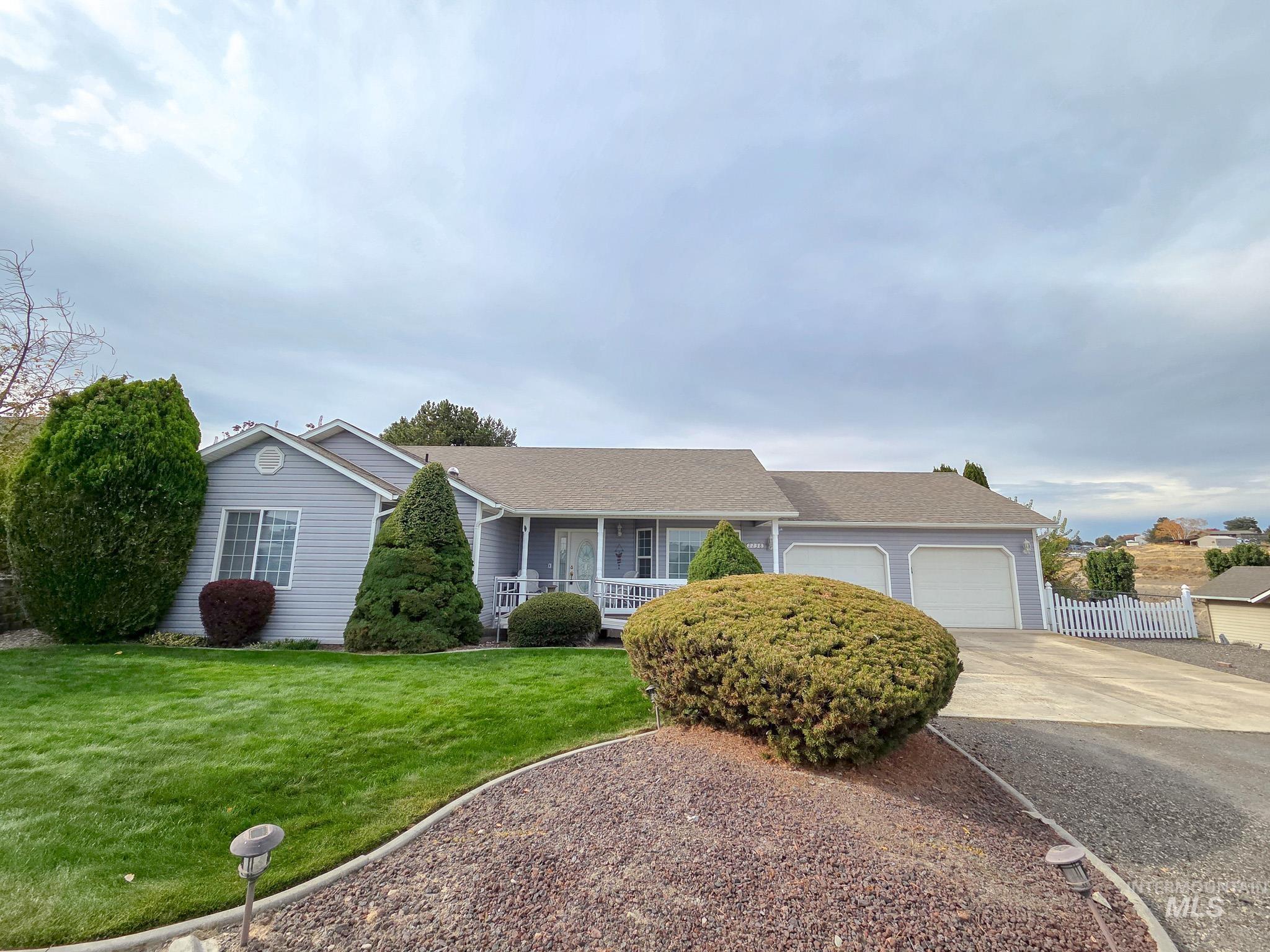 2238 Chukar, Clarkston, Washington 99403, 3 Bedrooms, 2 Bathrooms, Residential For Sale, Price $435,000,MLS 99004215