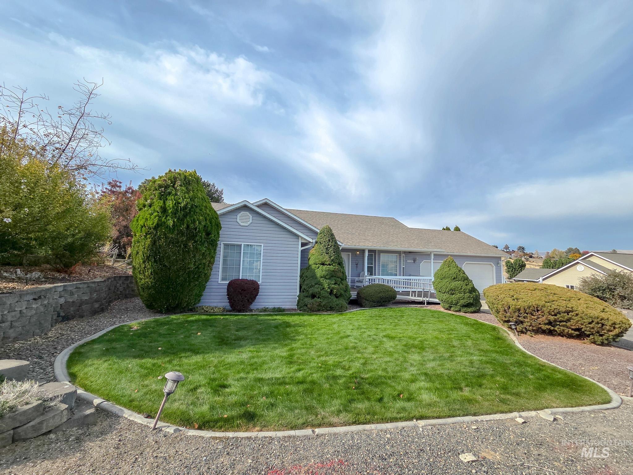 2238 Chukar, Clarkston, Washington 99403, 3 Bedrooms, 2 Bathrooms, Residential For Sale, Price $435,000,MLS 99004215