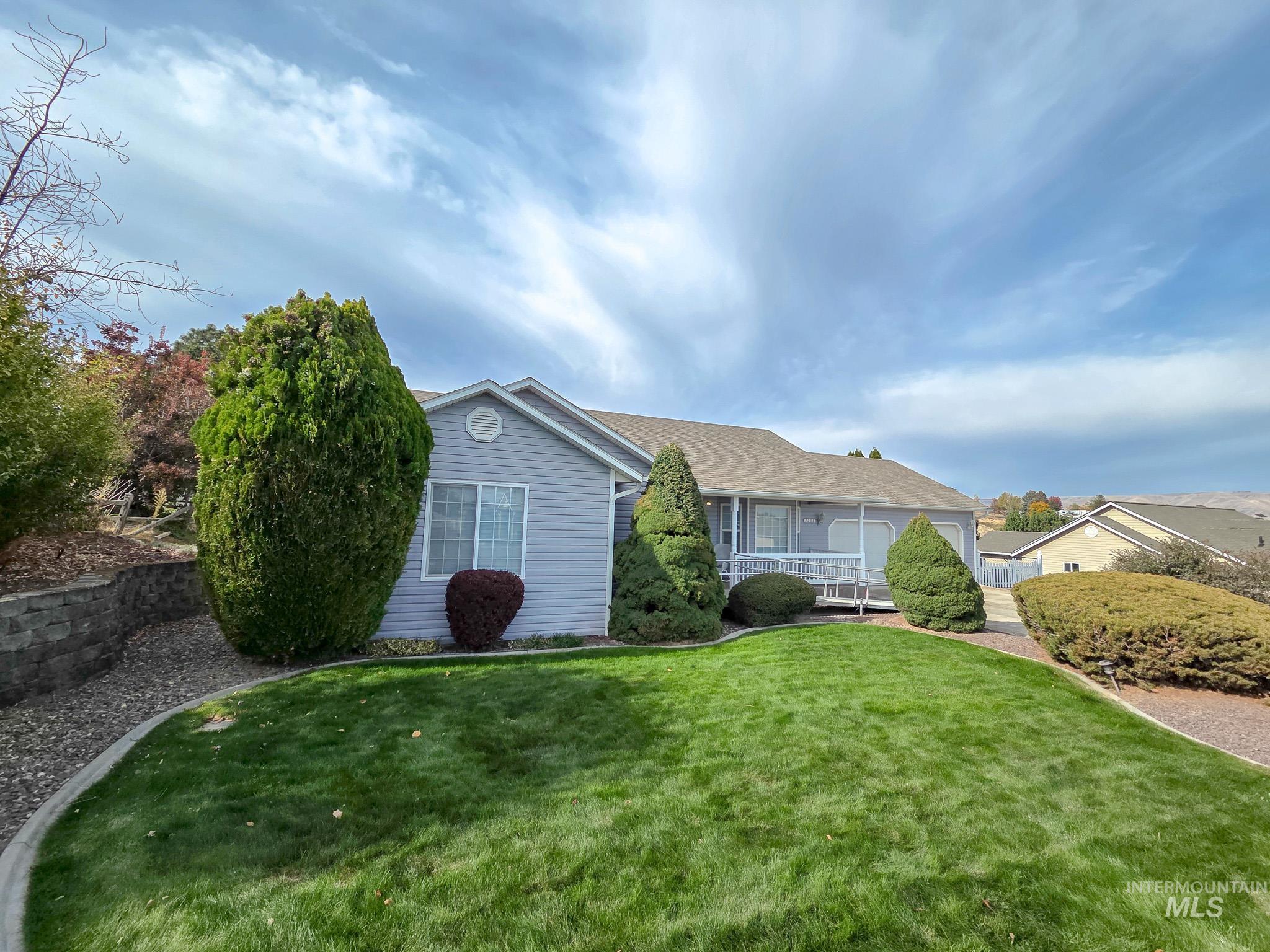 2238 Chukar, Clarkston, Washington 99403, 3 Bedrooms, 2 Bathrooms, Residential For Sale, Price $435,000,MLS 99004215