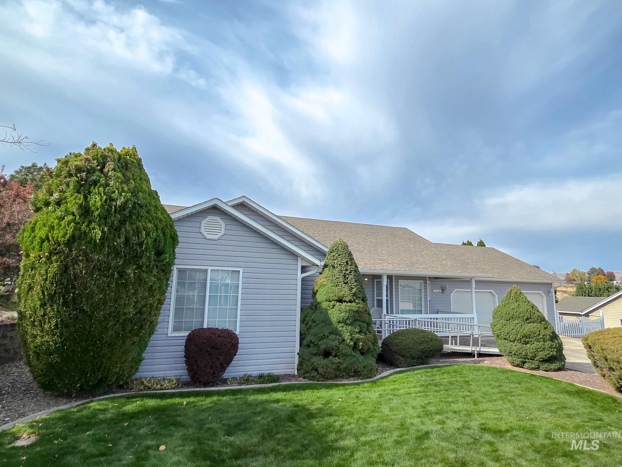 2238 Chukar, Clarkston, Washington 99403, 3 Bedrooms, 2 Bathrooms, Residential For Sale, Price $435,000,MLS 99004215