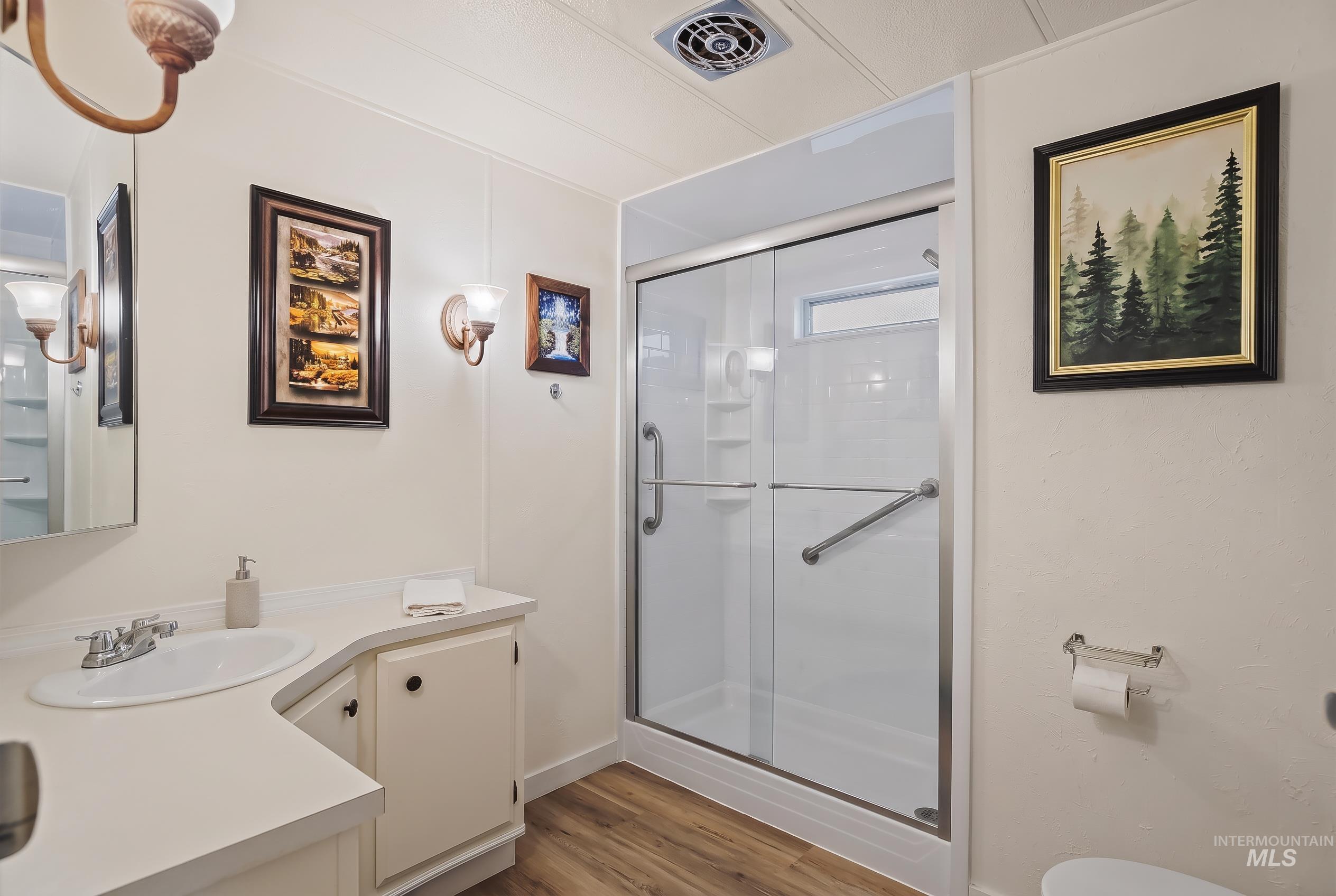 2015 6th Ave, Clarkston, Washington 99403, 2 Bedrooms, 2 Bathrooms, Residential For Sale, Price $89,000, 99004220