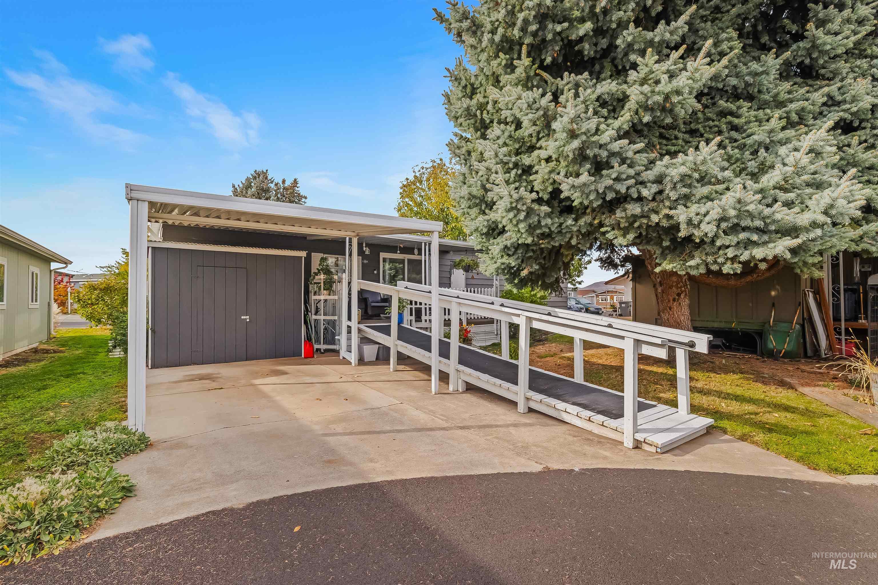 2015 6th Ave, Clarkston, Washington 99403, 2 Bedrooms, 2 Bathrooms, Residential For Sale, Price $89,000, 99004220