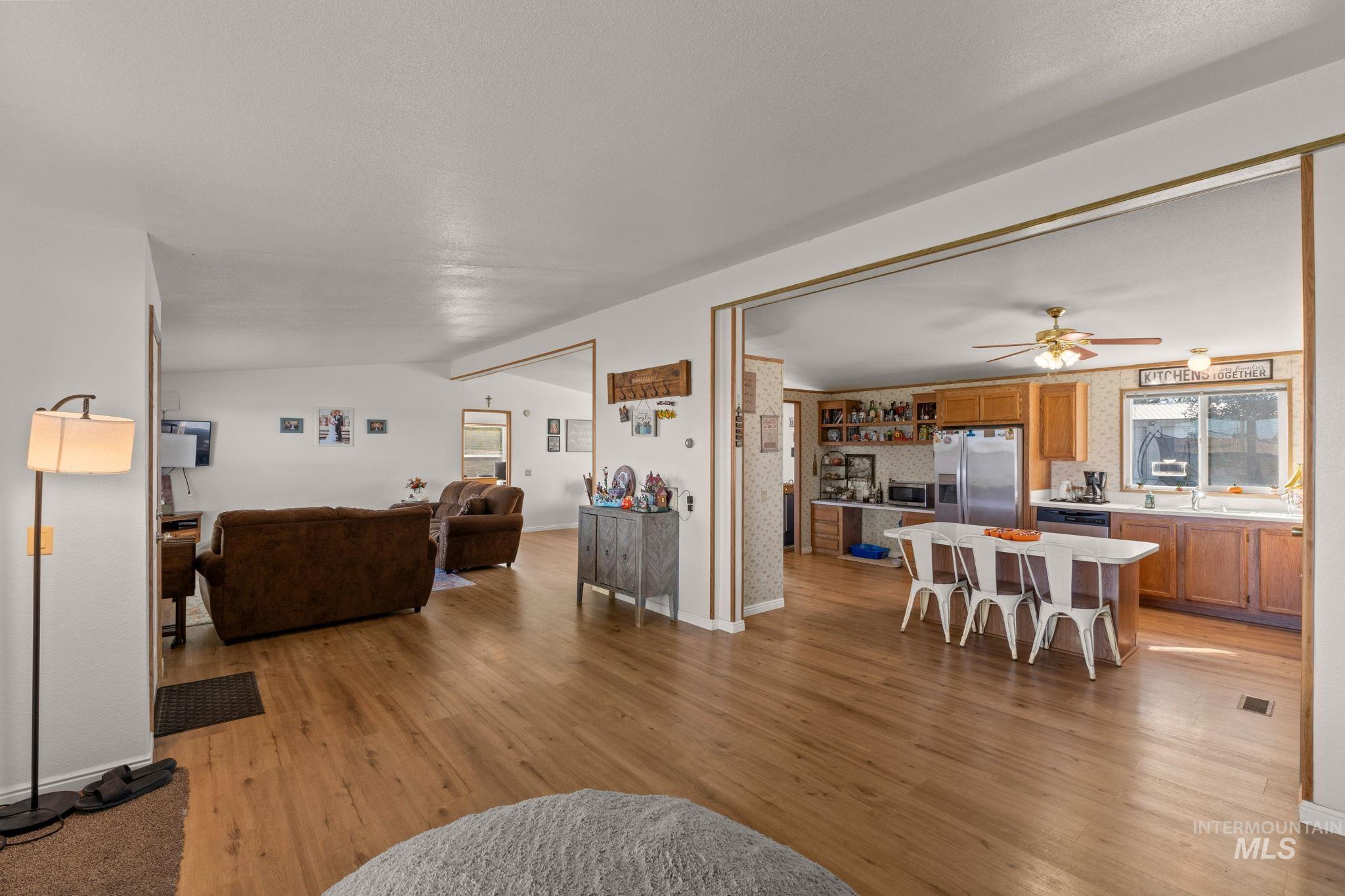 403 W 50 S, Jerome, Idaho 83338, 3 Bedrooms, 2 Bathrooms, Residential For Sale, Price $464,000, 99004221