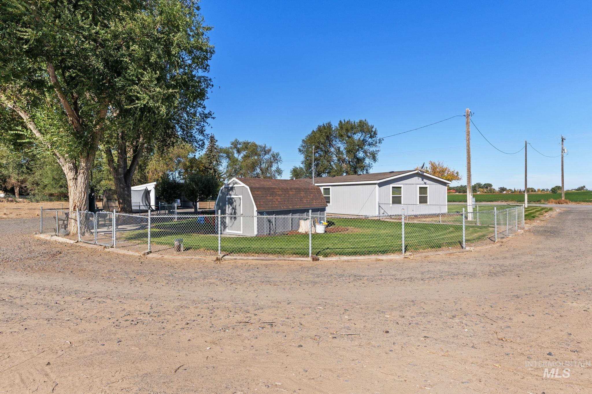 403 W 50 S, Jerome, Idaho 83338, 3 Bedrooms, 2 Bathrooms, Residential For Sale, Price $464,000, 99004221