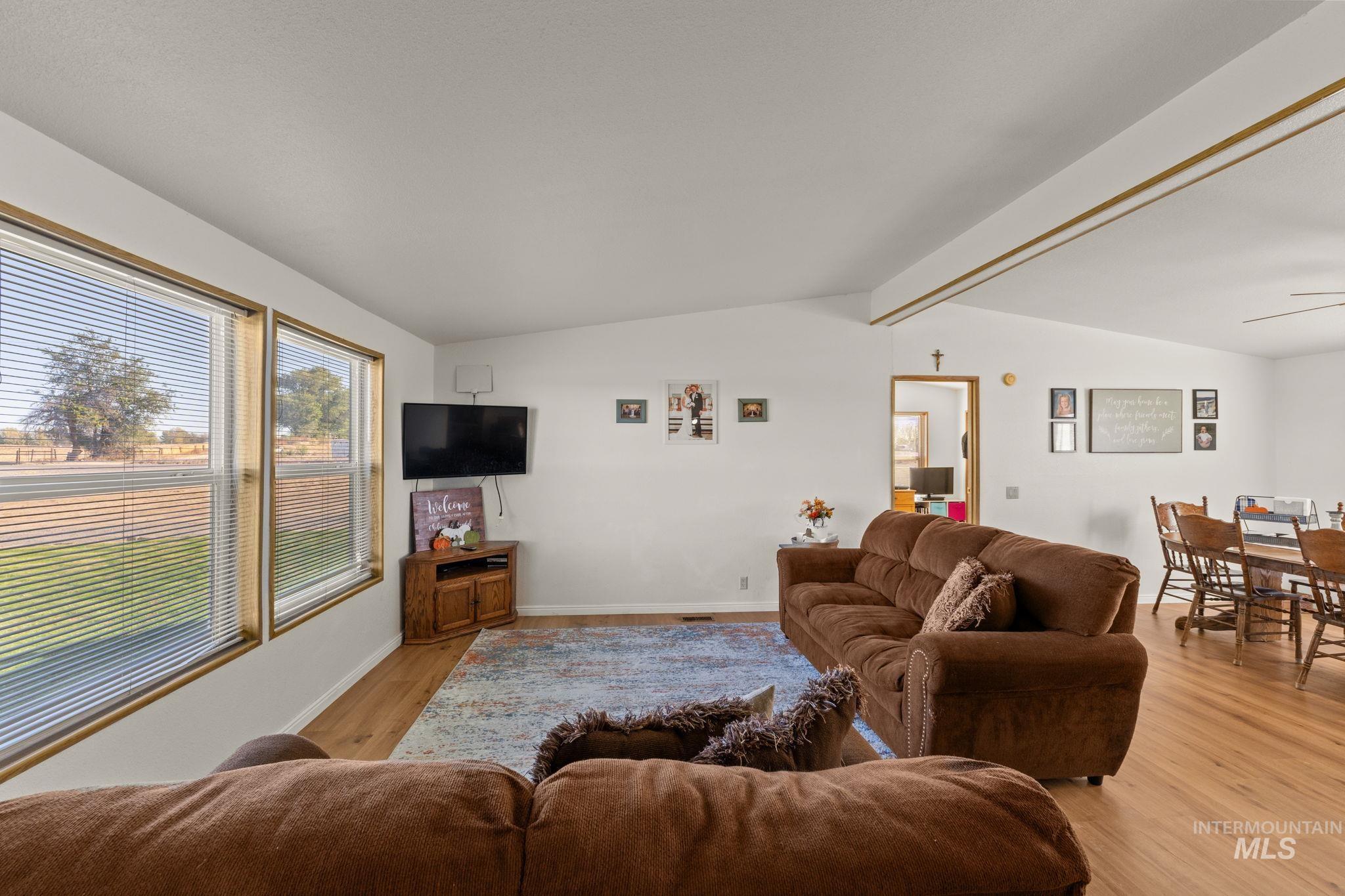 403 W 50 S, Jerome, Idaho 83338, 3 Bedrooms, 2 Bathrooms, Residential For Sale, Price $464,000, 99004221