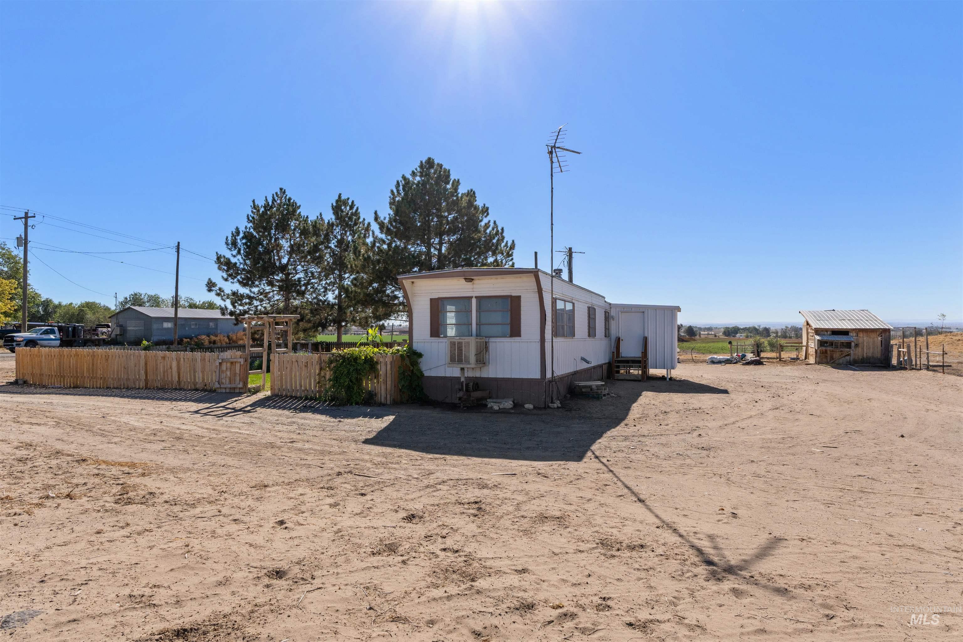 57 S 400 W, Jerome, Idaho 83338, 2 Bedrooms, 1 Bathroom, Residential For Sale, Price $264,000, 99004222