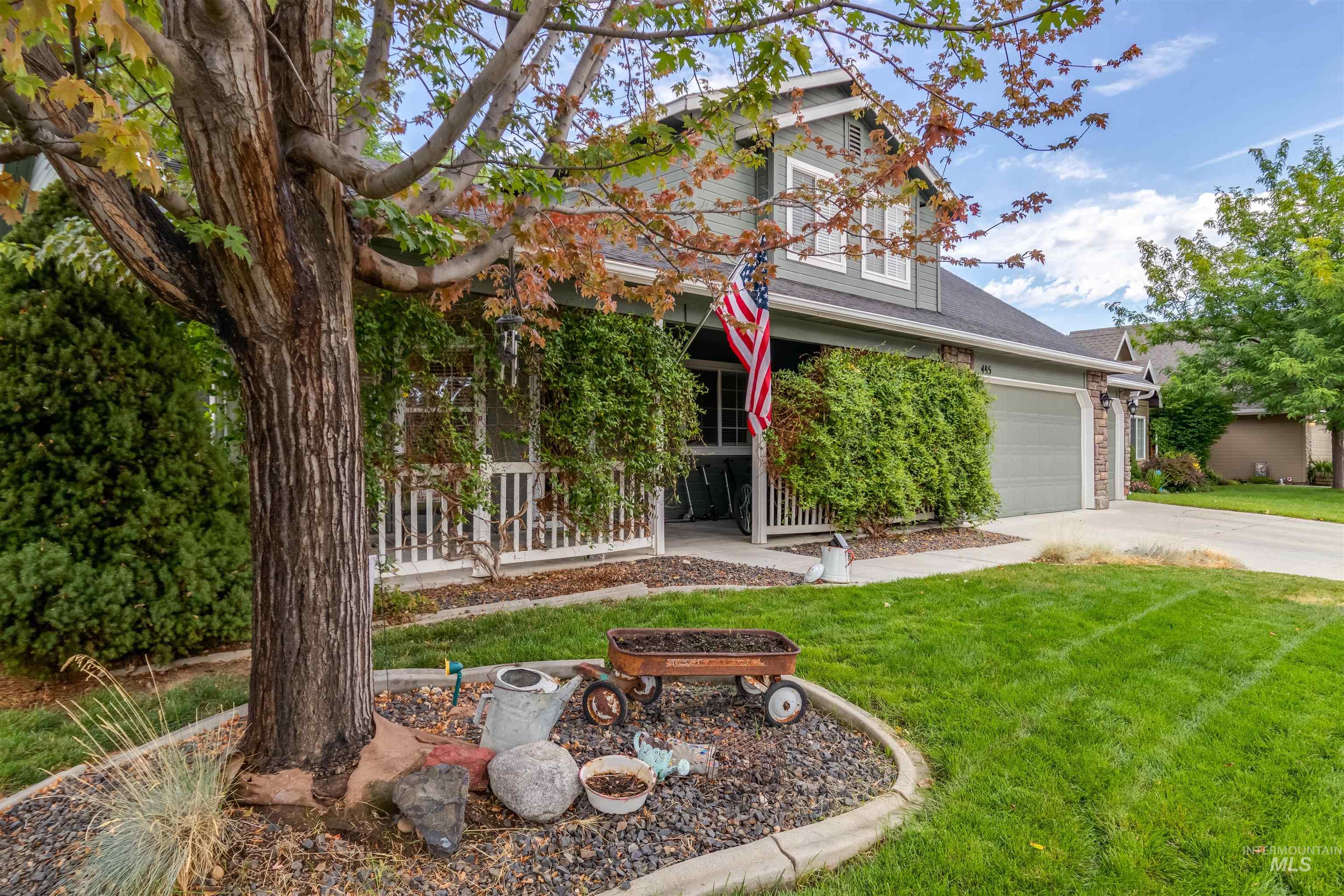 485 N Nebula, Star, Idaho 83669, 4 Bedrooms, 2.5 Bathrooms, Residential For Sale, Price $464,900,MLS 99004225