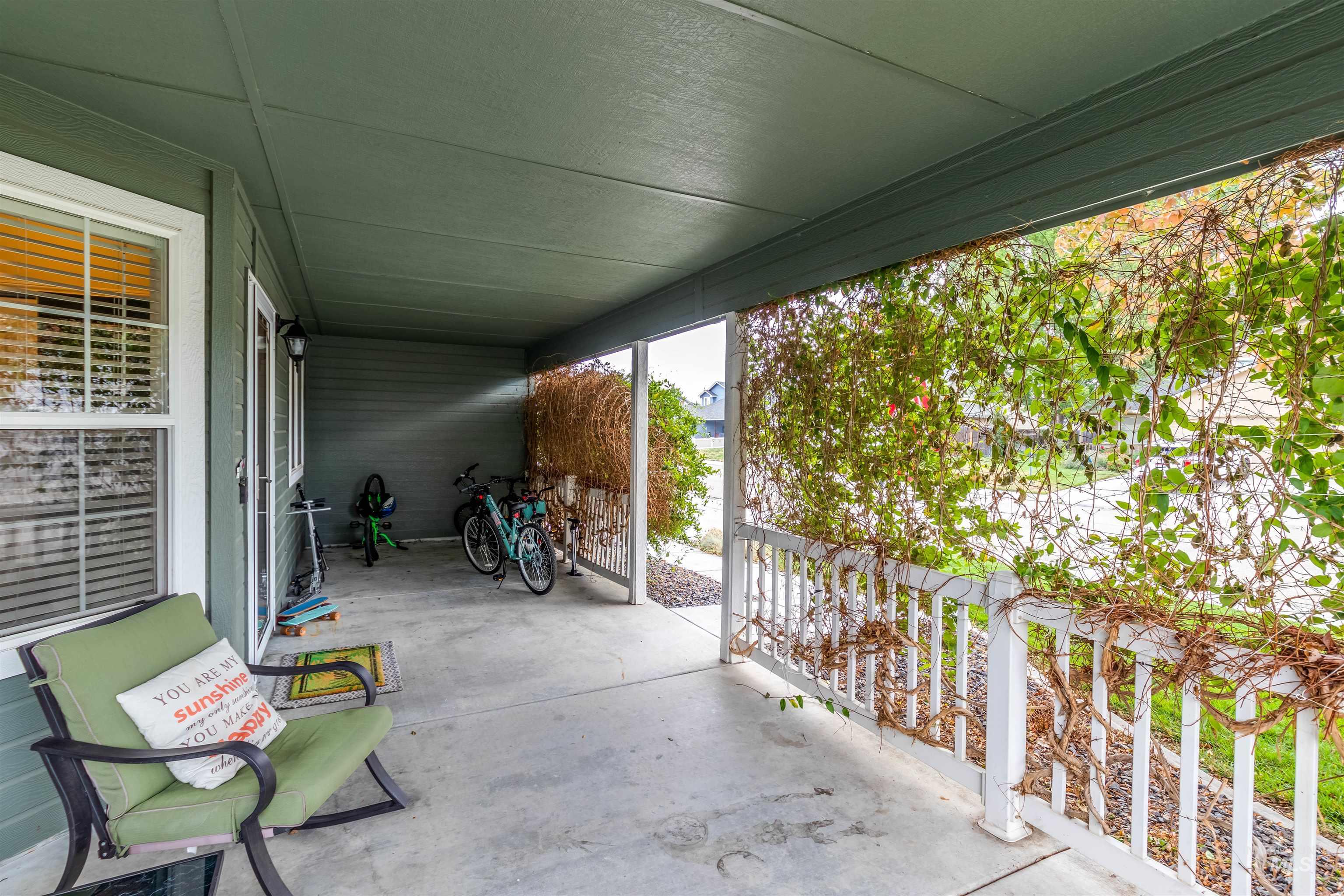 485 N Nebula, Star, Idaho 83669, 4 Bedrooms, 2.5 Bathrooms, Residential For Sale, Price $464,900,MLS 99004225