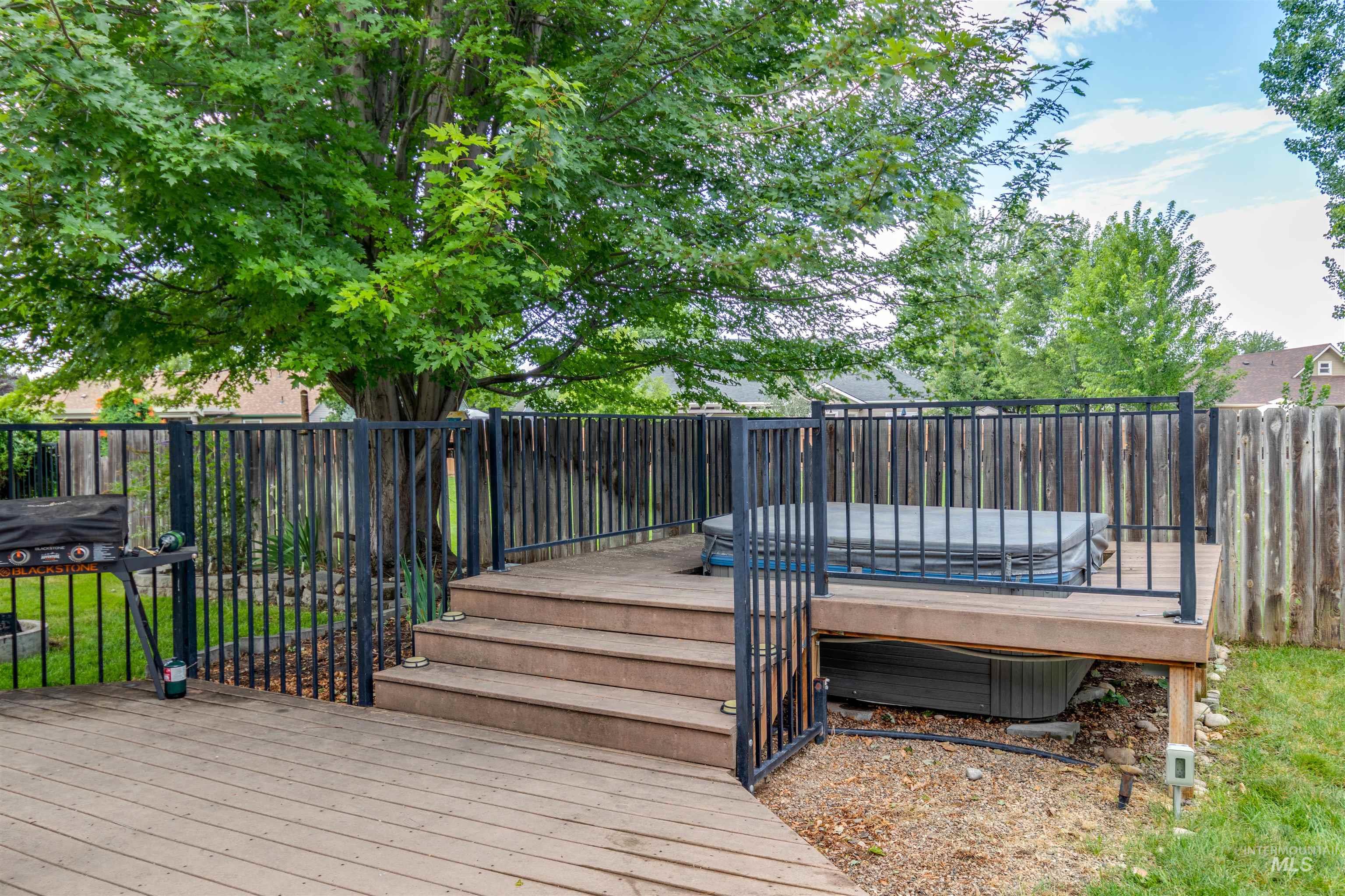 485 N Nebula, Star, Idaho 83669, 4 Bedrooms, 2.5 Bathrooms, Residential For Sale, Price $464,900,MLS 99004225