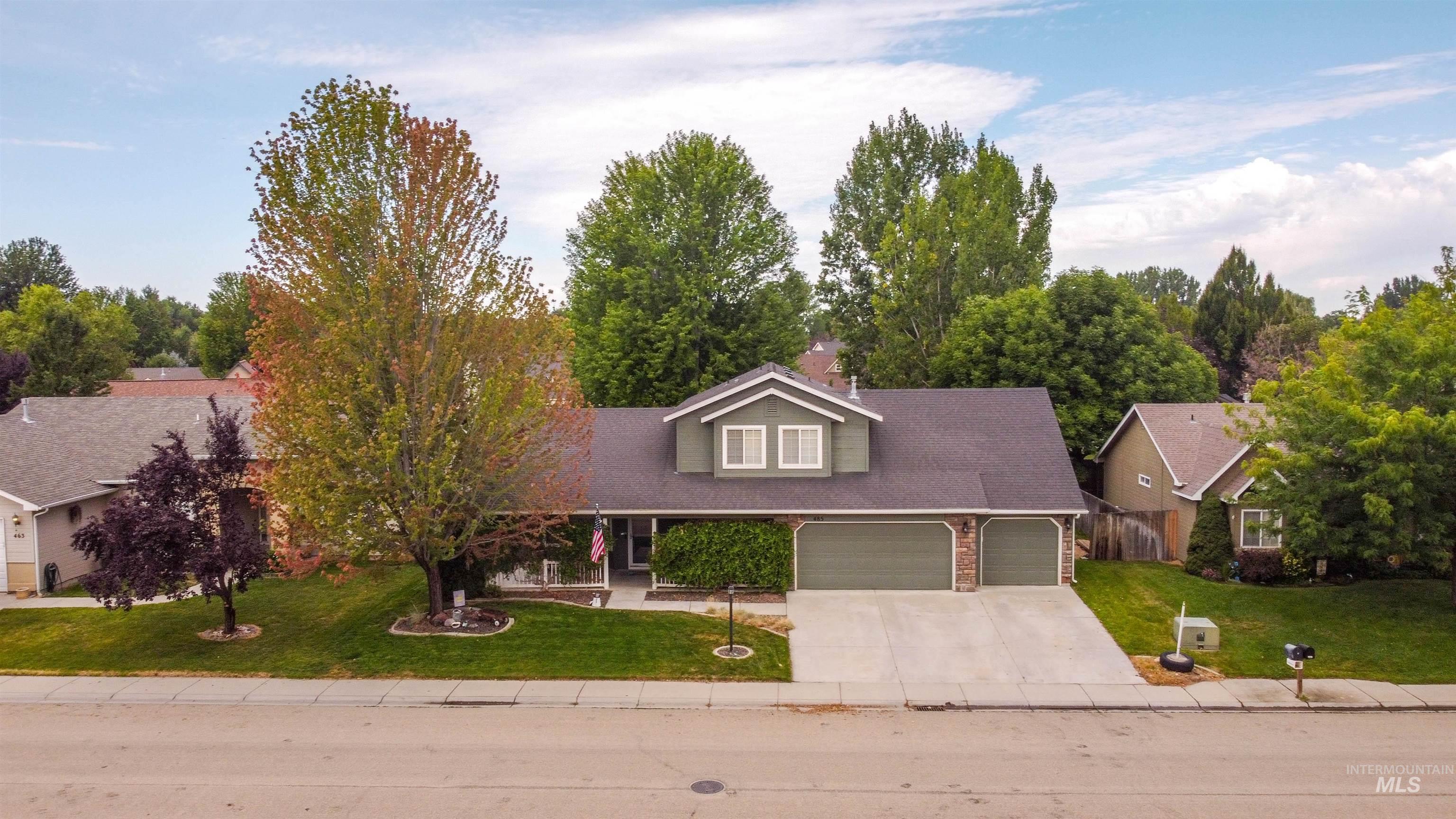 485 N Nebula, Star, Idaho 83669, 4 Bedrooms, 2.5 Bathrooms, Residential For Sale, Price $464,900,MLS 99004225