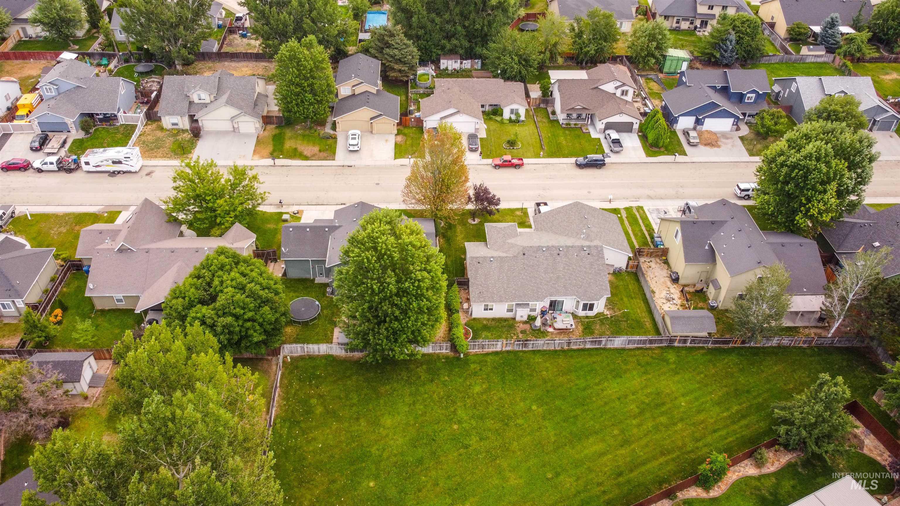 485 N Nebula, Star, Idaho 83669, 4 Bedrooms, 2.5 Bathrooms, Residential For Sale, Price $464,900,MLS 99004225