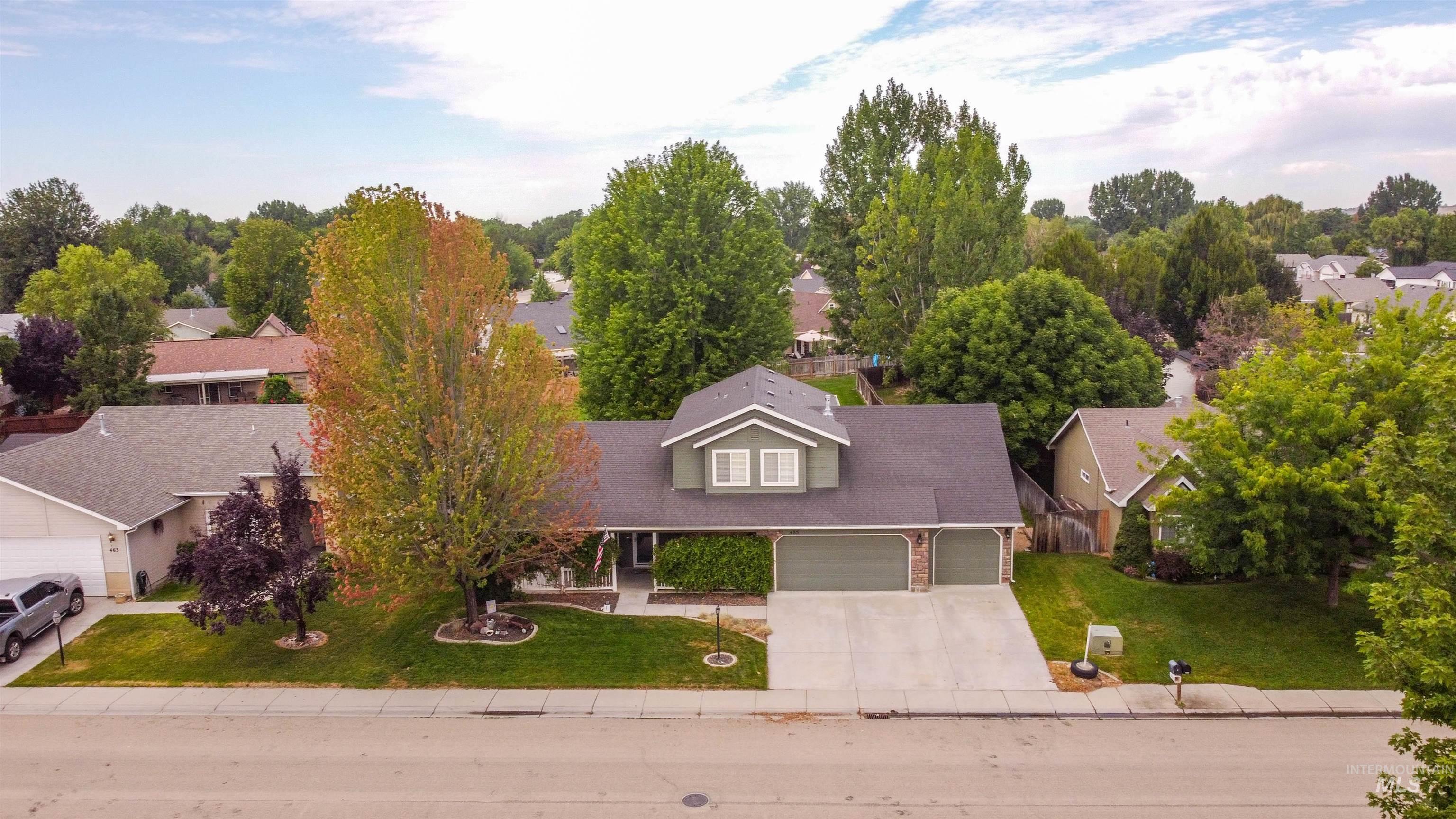 485 N Nebula, Star, Idaho 83669, 4 Bedrooms, 2.5 Bathrooms, Residential For Sale, Price $464,900,MLS 99004225