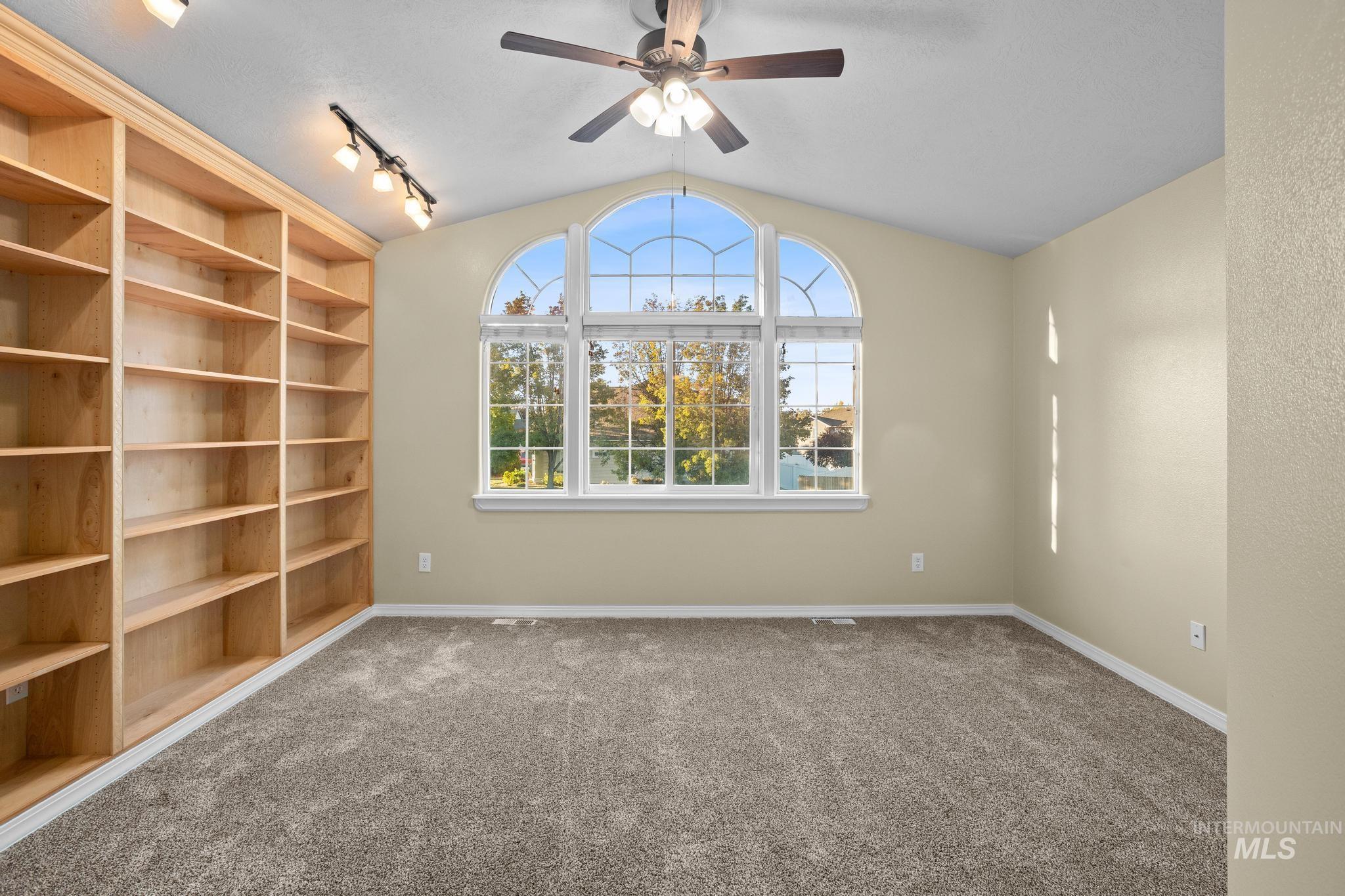 1281 E Beagle St., Meridian, Idaho 83642, 5 Bedrooms, 3 Bathrooms, Residential For Sale, Price $649,990,MLS 99004226