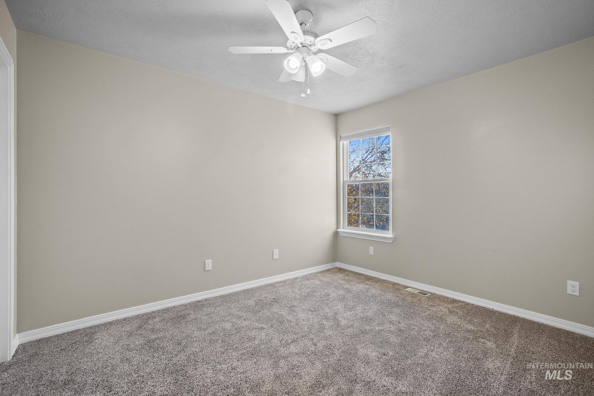 1281 E Beagle St., Meridian, Idaho 83642, 5 Bedrooms, 3 Bathrooms, Residential For Sale, Price $649,990,MLS 99004226