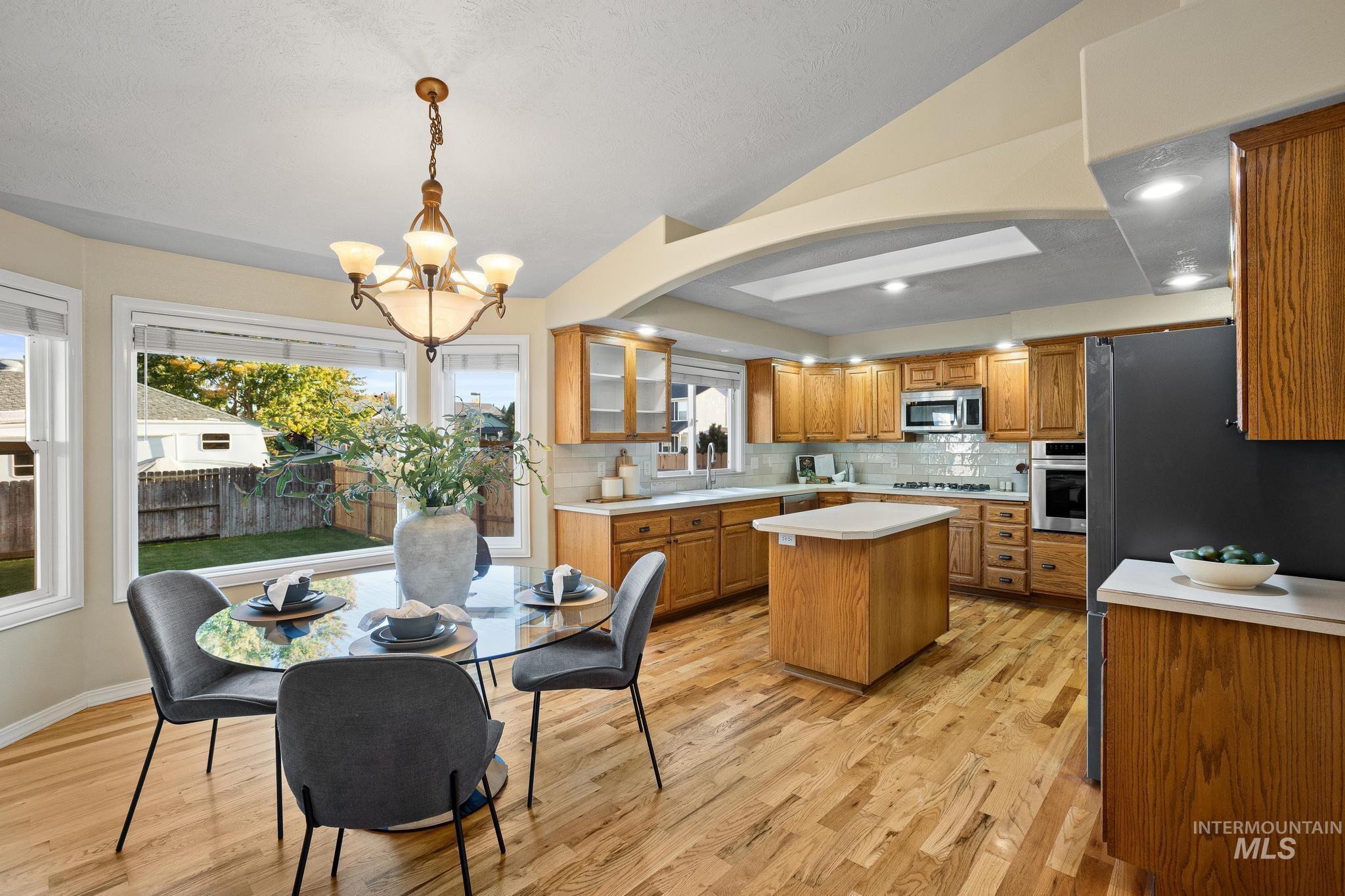 1281 E Beagle St., Meridian, Idaho 83642, 5 Bedrooms, 3 Bathrooms, Residential For Sale, Price $649,990,MLS 99004226