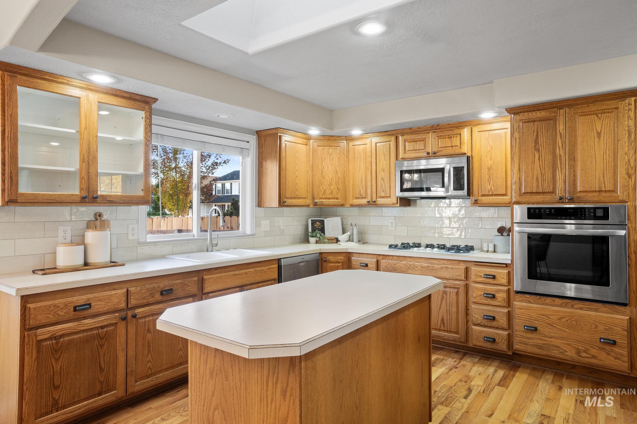 1281 E Beagle St., Meridian, Idaho 83642, 5 Bedrooms, 3 Bathrooms, Residential For Sale, Price $649,990,MLS 99004226