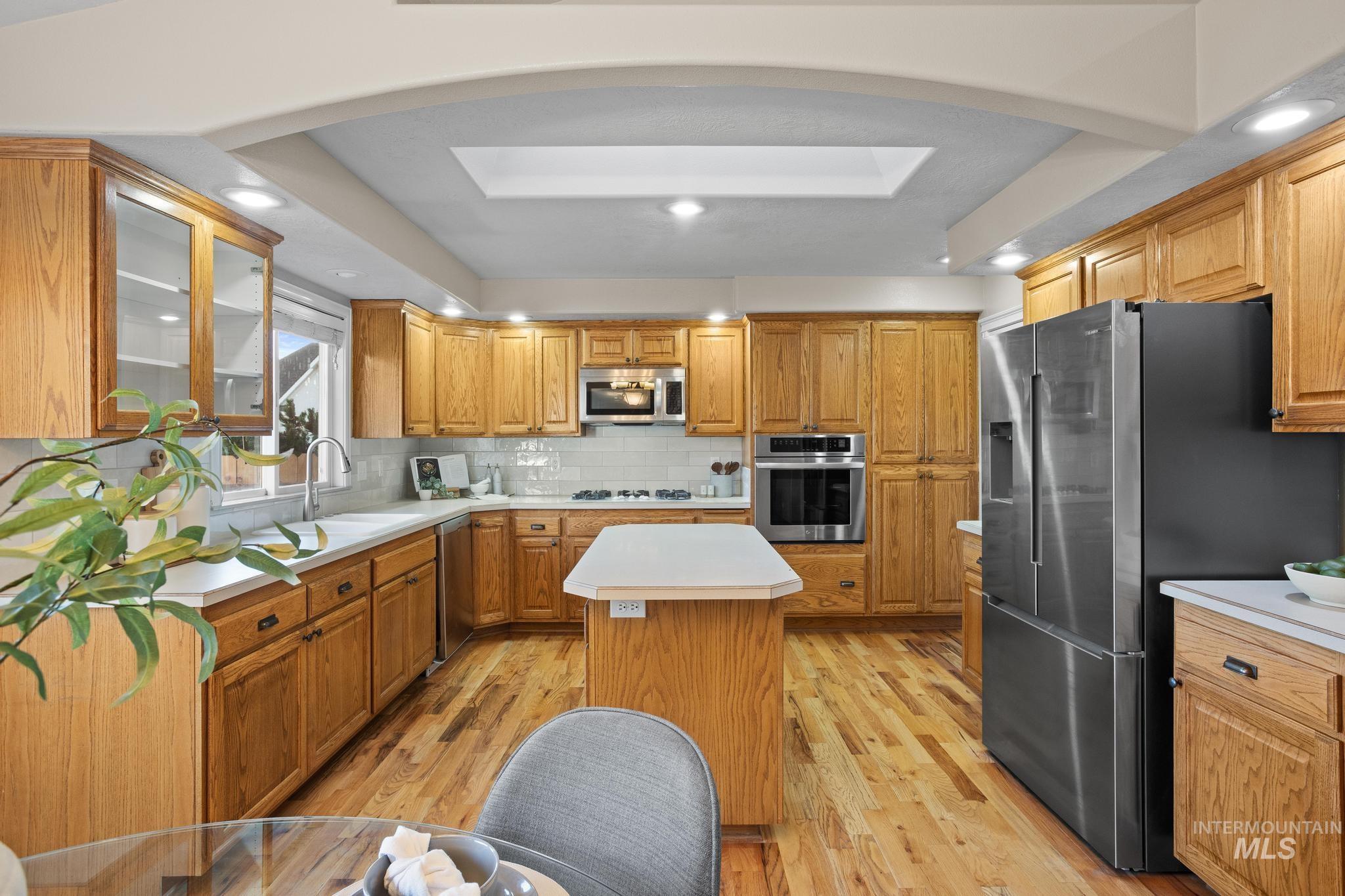 1281 E Beagle St., Meridian, Idaho 83642, 5 Bedrooms, 3 Bathrooms, Residential For Sale, Price $649,990,MLS 99004226