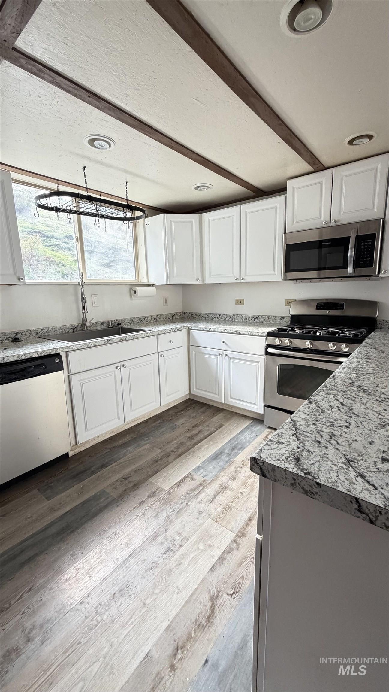 131 Skyline Loop Rd, Kooskia, Idaho 83539, 5 Bedrooms, 3 Bathrooms, Residential For Sale, Price $469,000,MLS 99004227