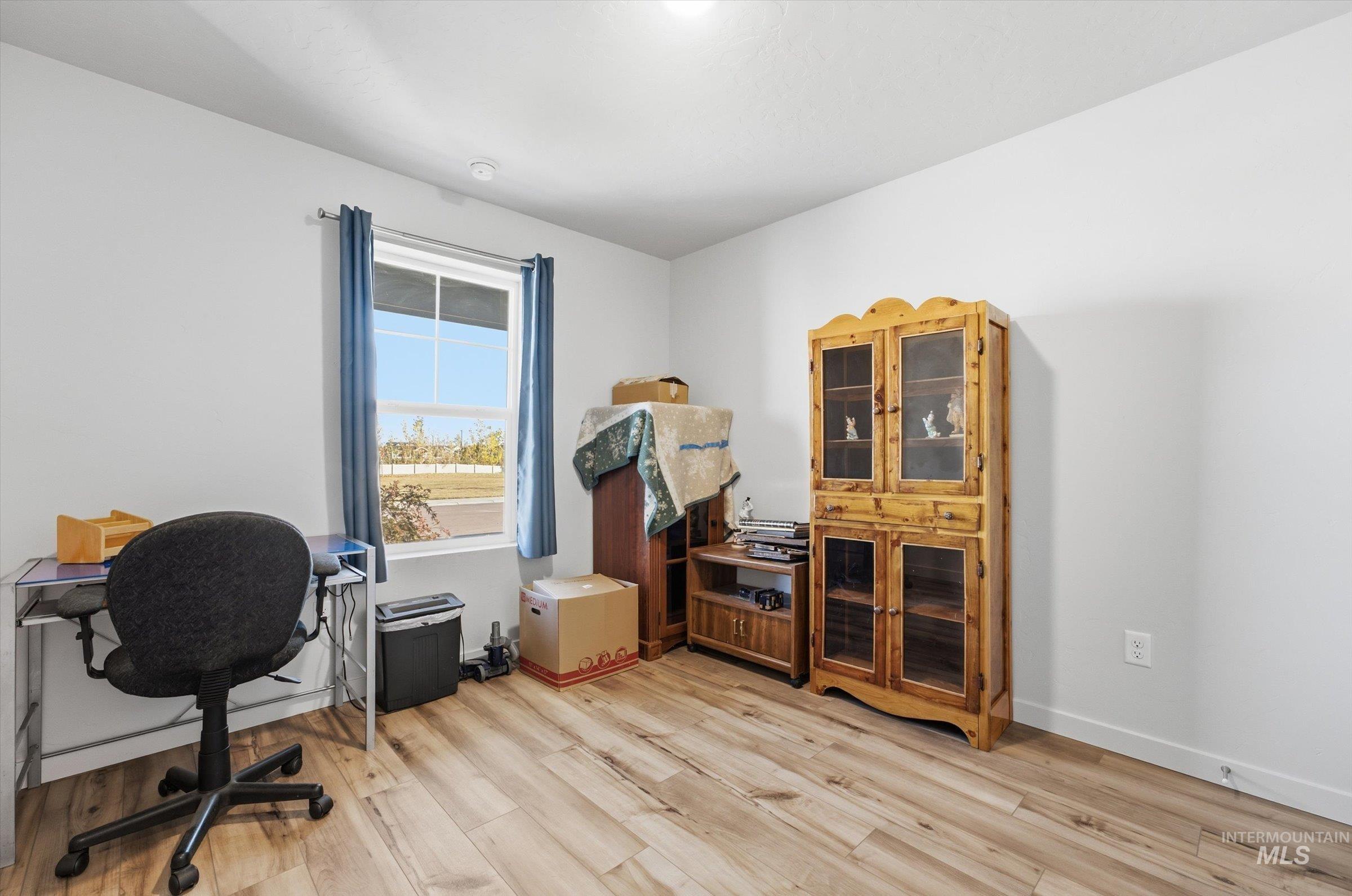 8673 E Love Ct., Nampa, Idaho 83687, 3 Bedrooms, 2 Bathrooms, Residential For Sale, Price $399,000,MLS 99004228