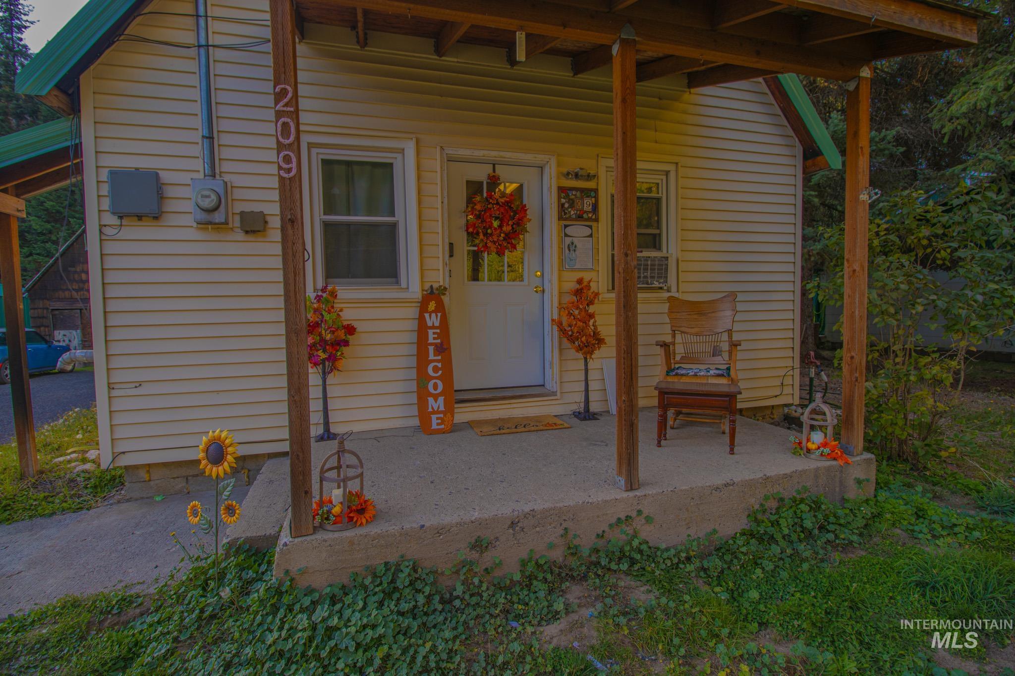209 Canal St, Pierce, Idaho 83546, 3 Bedrooms, 1 Bathroom, Residential For Sale, Price $199,000,MLS 99004229