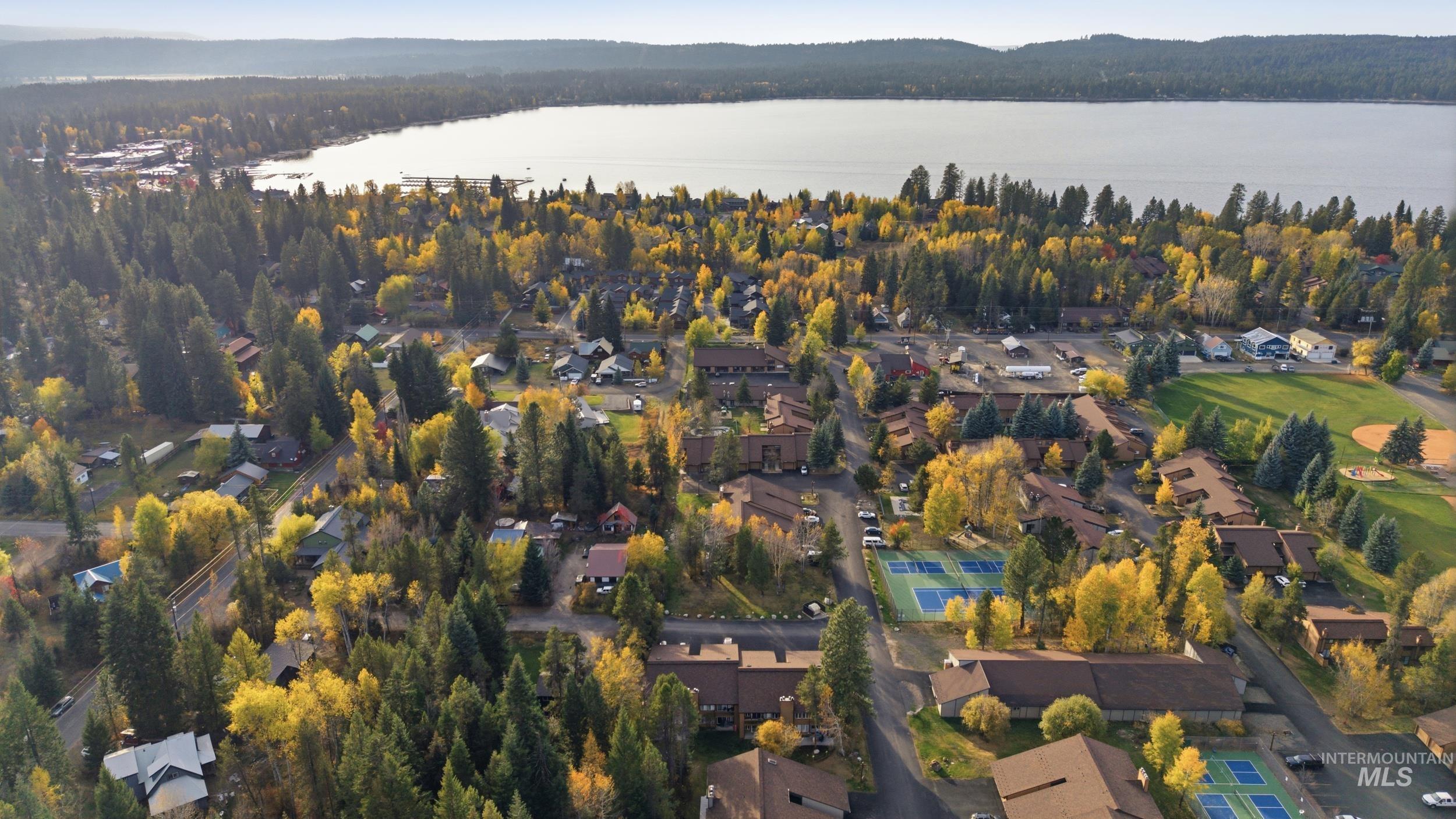 1619 Davis Ave., McCall, Idaho 83638, 2 Bedrooms, 2 Bathrooms, Residential For Sale, Price $489,900,MLS 99004231