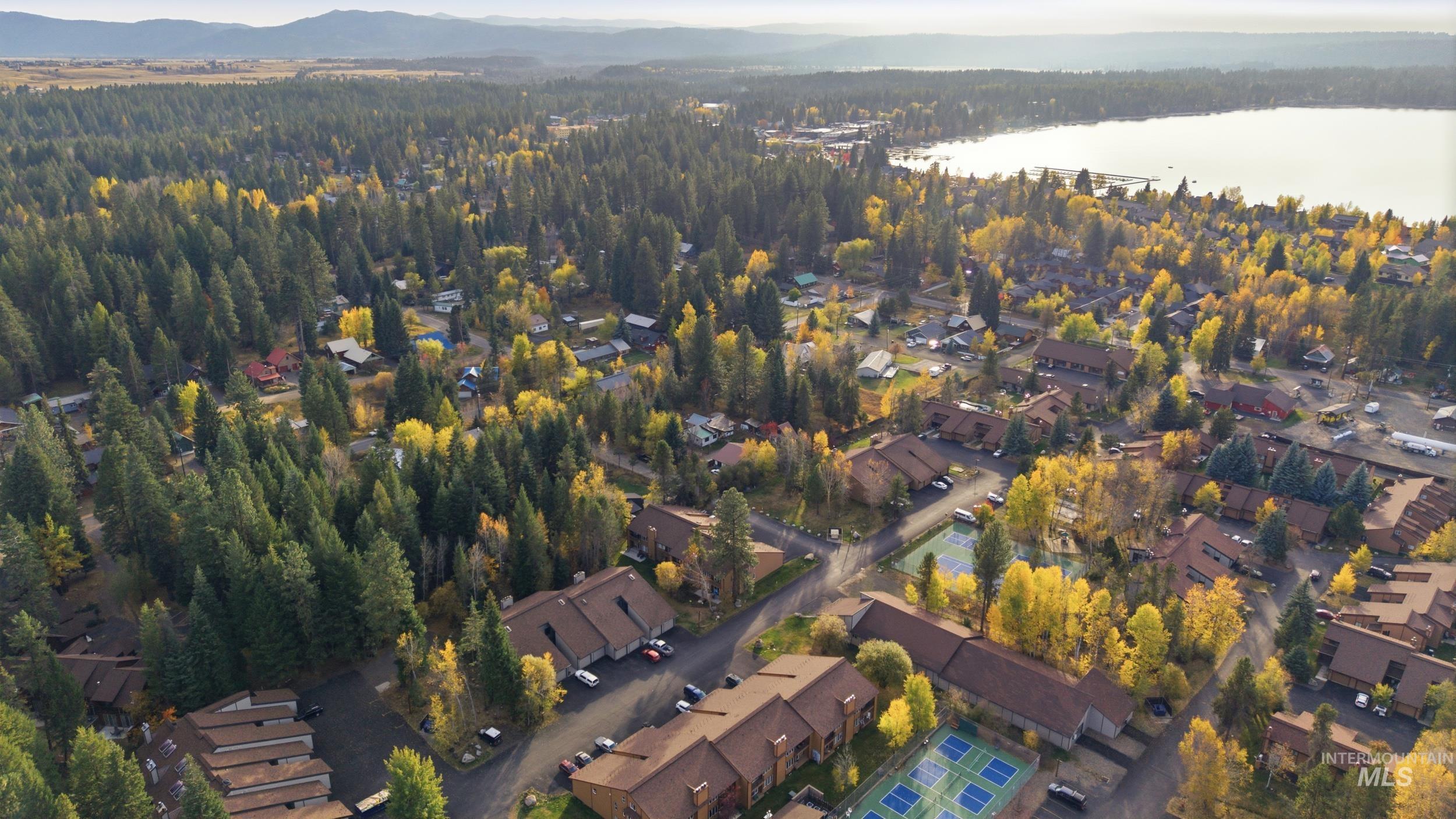 1619 Davis Ave., McCall, Idaho 83638, 2 Bedrooms, 2 Bathrooms, Residential For Sale, Price $489,900,MLS 99004231