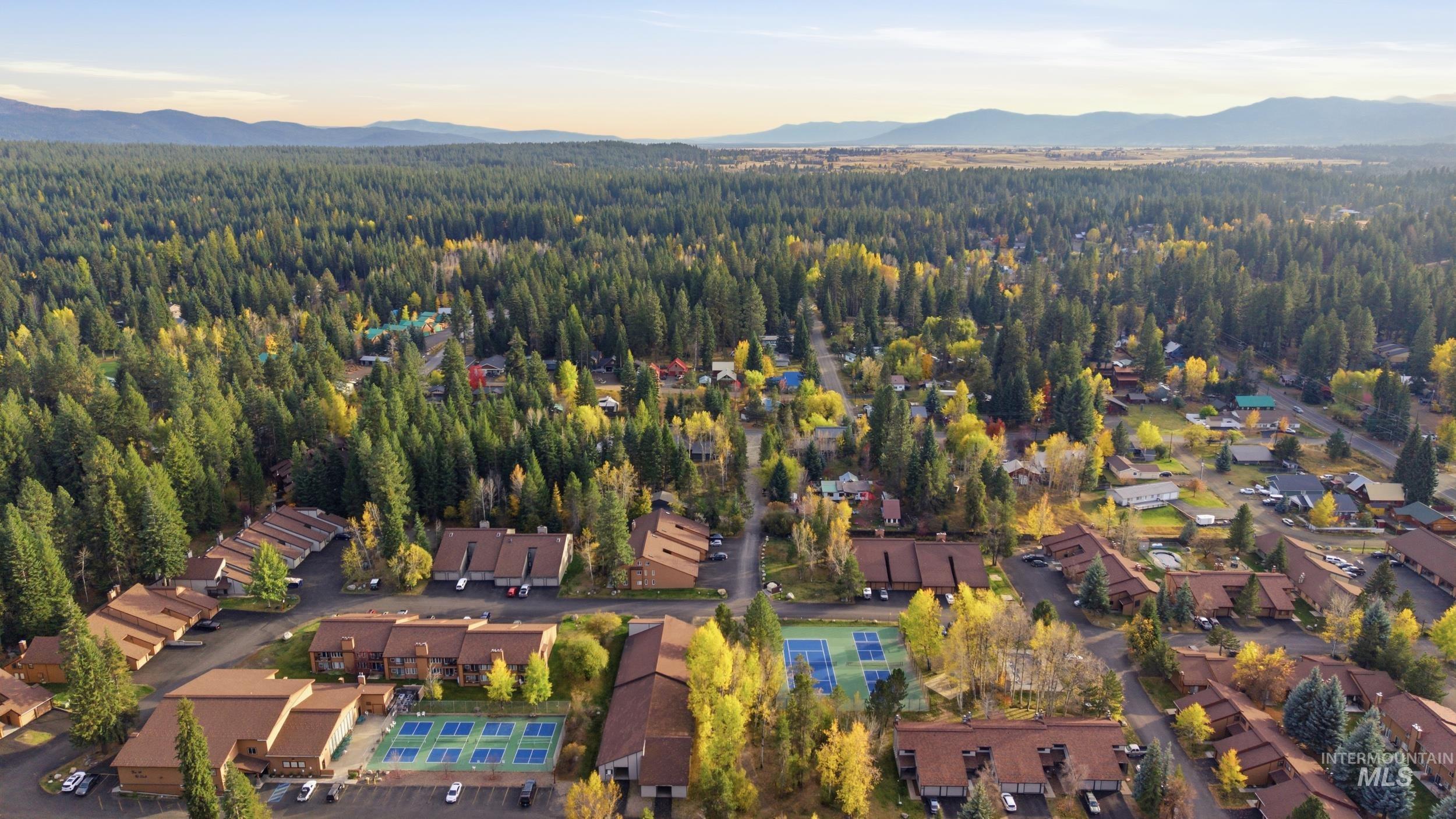 1619 Davis Ave., McCall, Idaho 83638, 2 Bedrooms, 2 Bathrooms, Residential For Sale, Price $489,900,MLS 99004231
