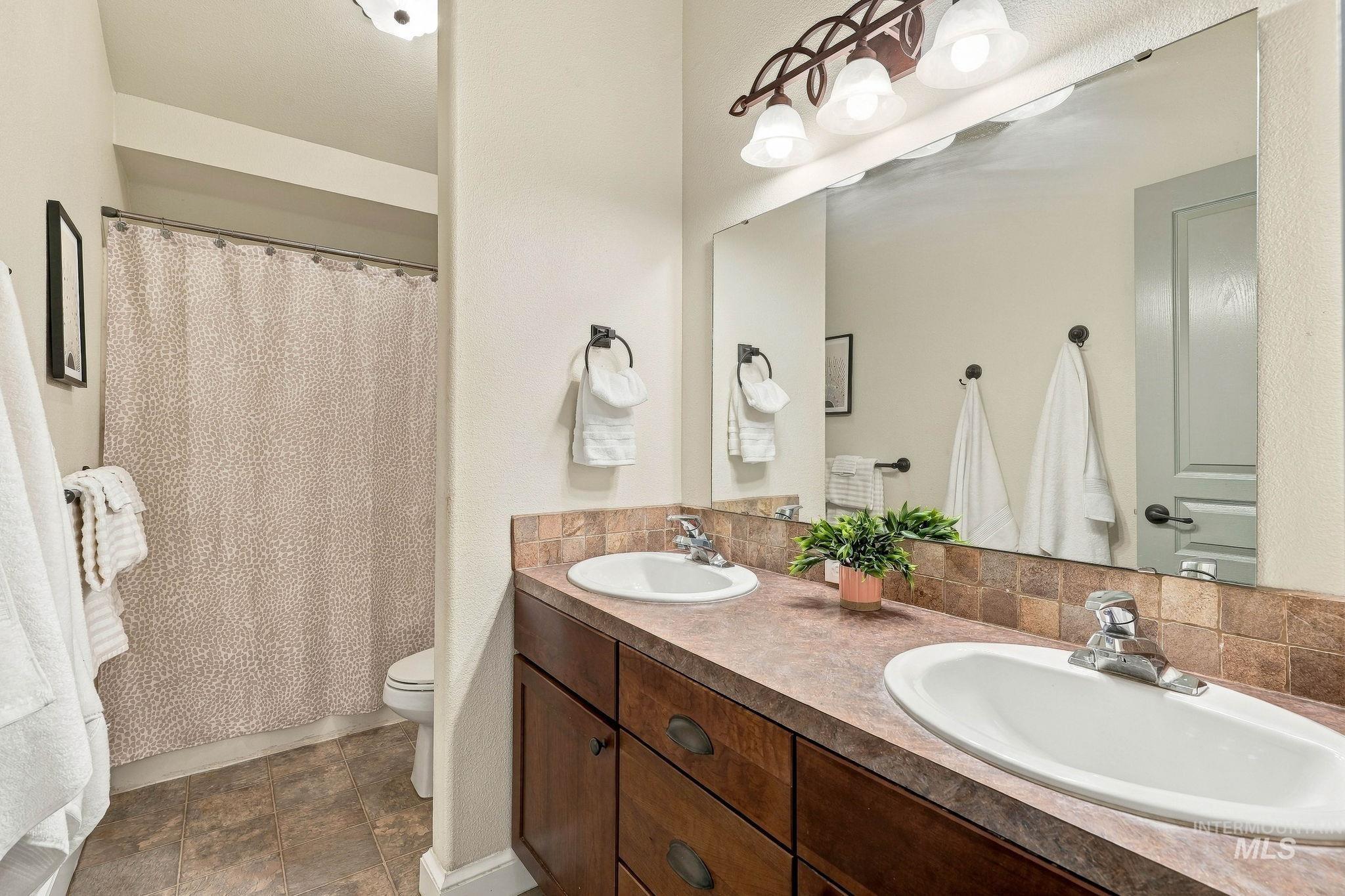 199 E Wishbone Ct, Boise, Idaho 83706, 3 Bedrooms, 2.5 Bathrooms, Residential For Sale, Price $745,000, 99004233
