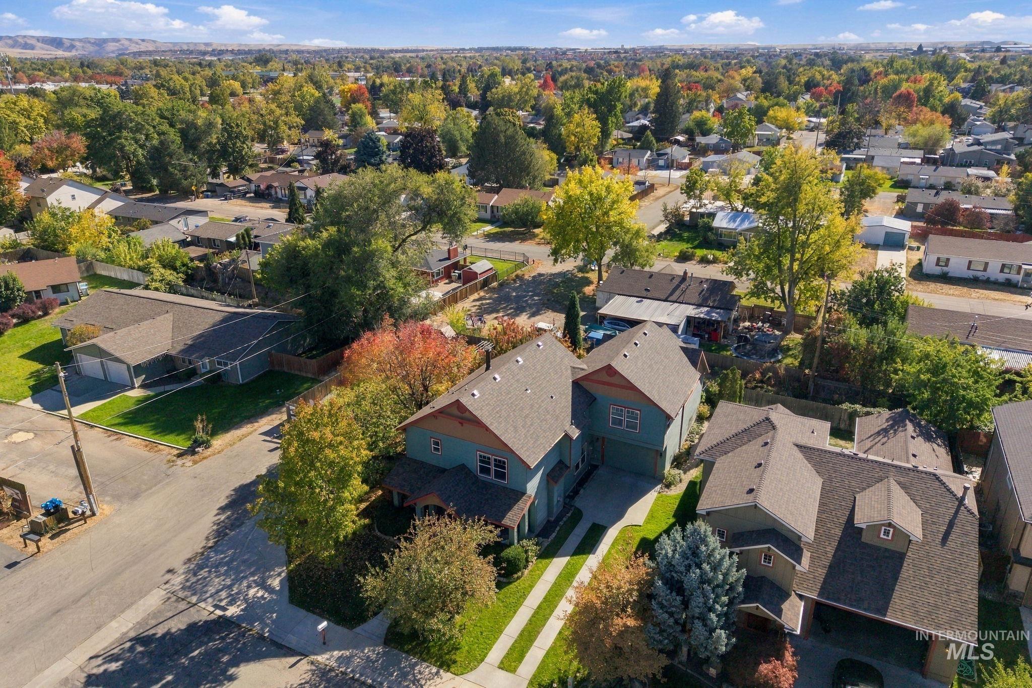 199 E Wishbone Ct, Boise, Idaho 83706, 3 Bedrooms, 2.5 Bathrooms, Residential For Sale, Price $745,000, 99004233