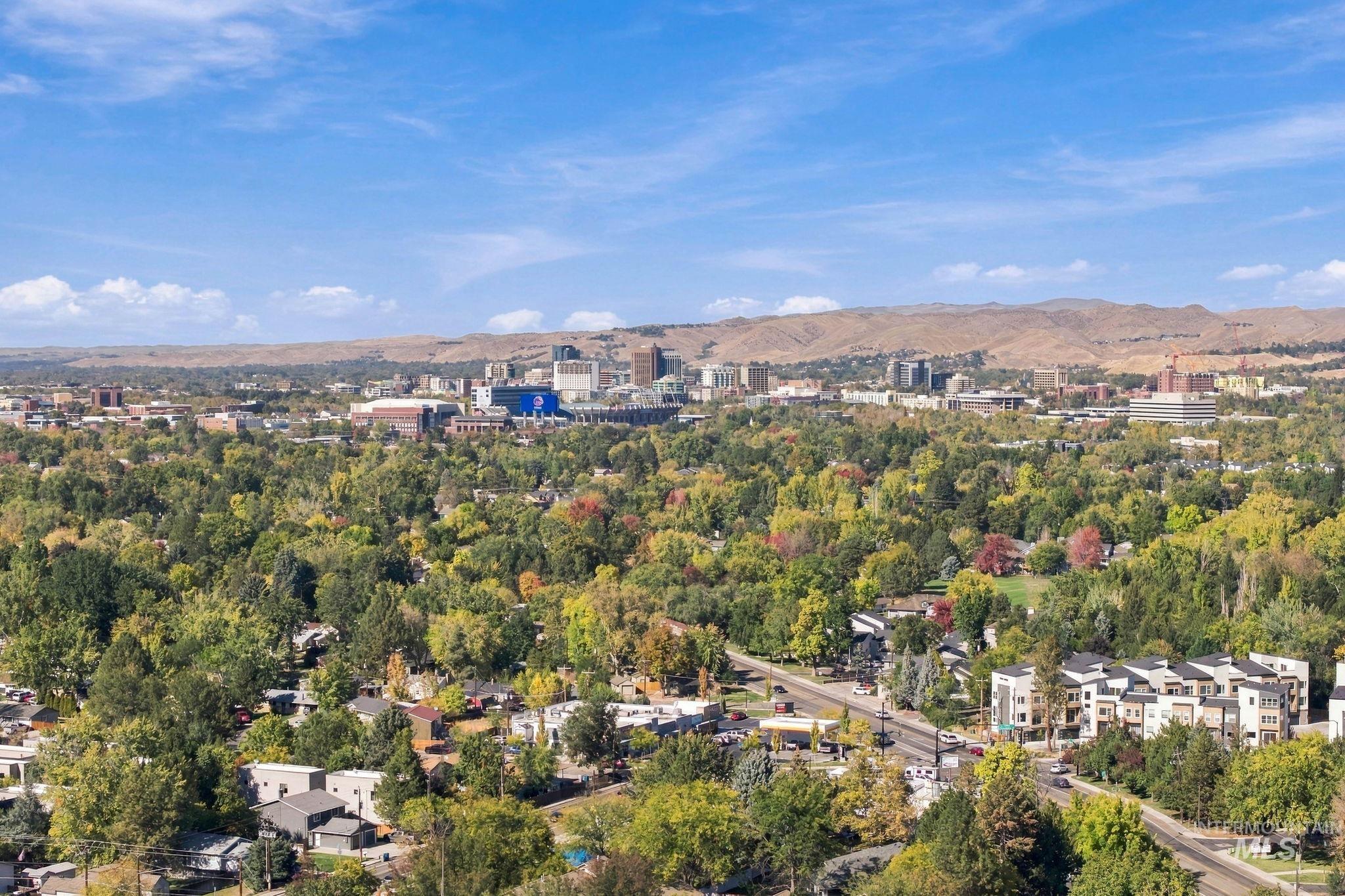 199 E Wishbone Ct, Boise, Idaho 83706, 3 Bedrooms, 2.5 Bathrooms, Residential For Sale, Price $745,000, 99004233
