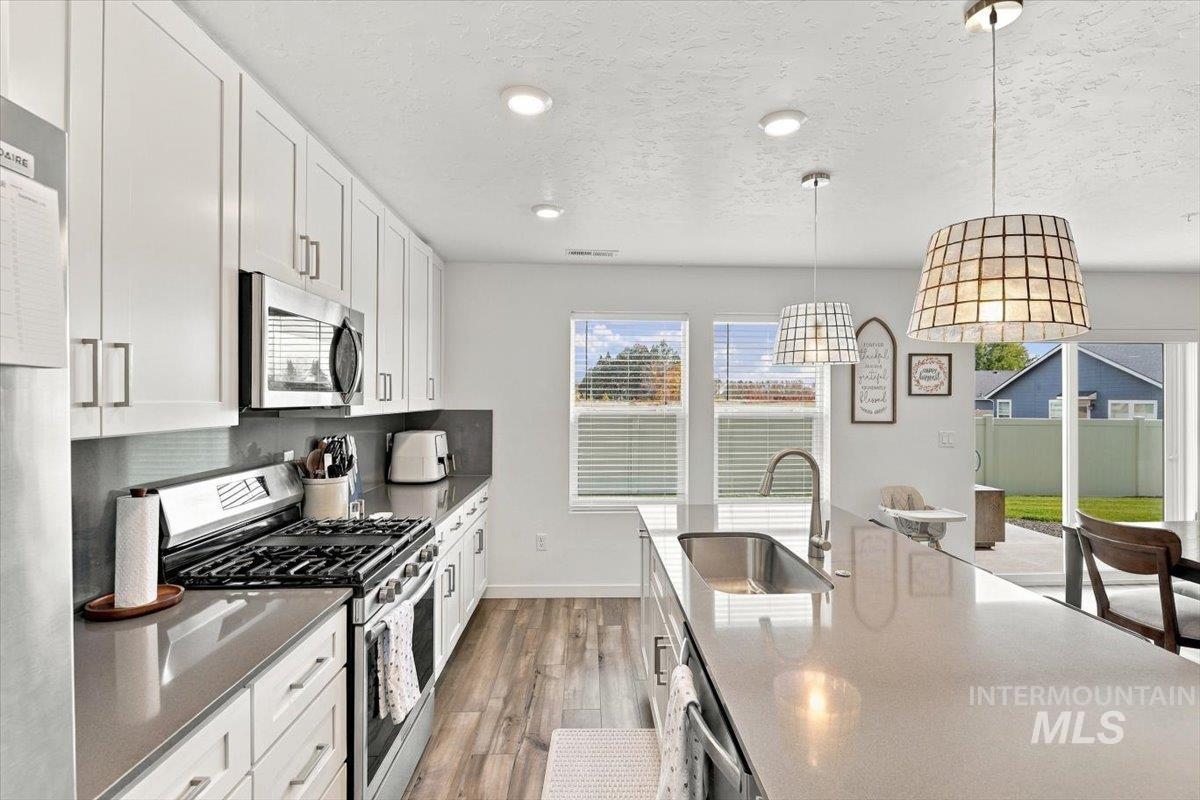 294 S Persian Ave, Middleton, Idaho 83644, 4 Bedrooms, 3 Bathrooms, Residential For Sale, Price $494,900, 99004234