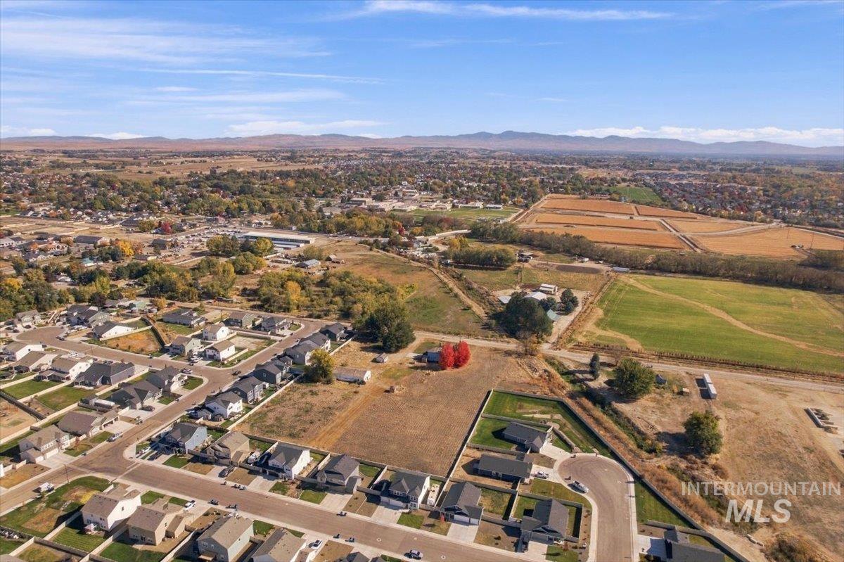 294 S Persian Ave, Middleton, Idaho 83644, 4 Bedrooms, 3 Bathrooms, Residential For Sale, Price $494,900, 99004234