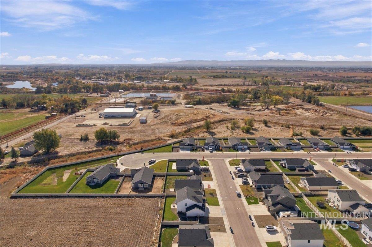 294 S Persian Ave, Middleton, Idaho 83644, 4 Bedrooms, 3 Bathrooms, Residential For Sale, Price $494,900, 99004234