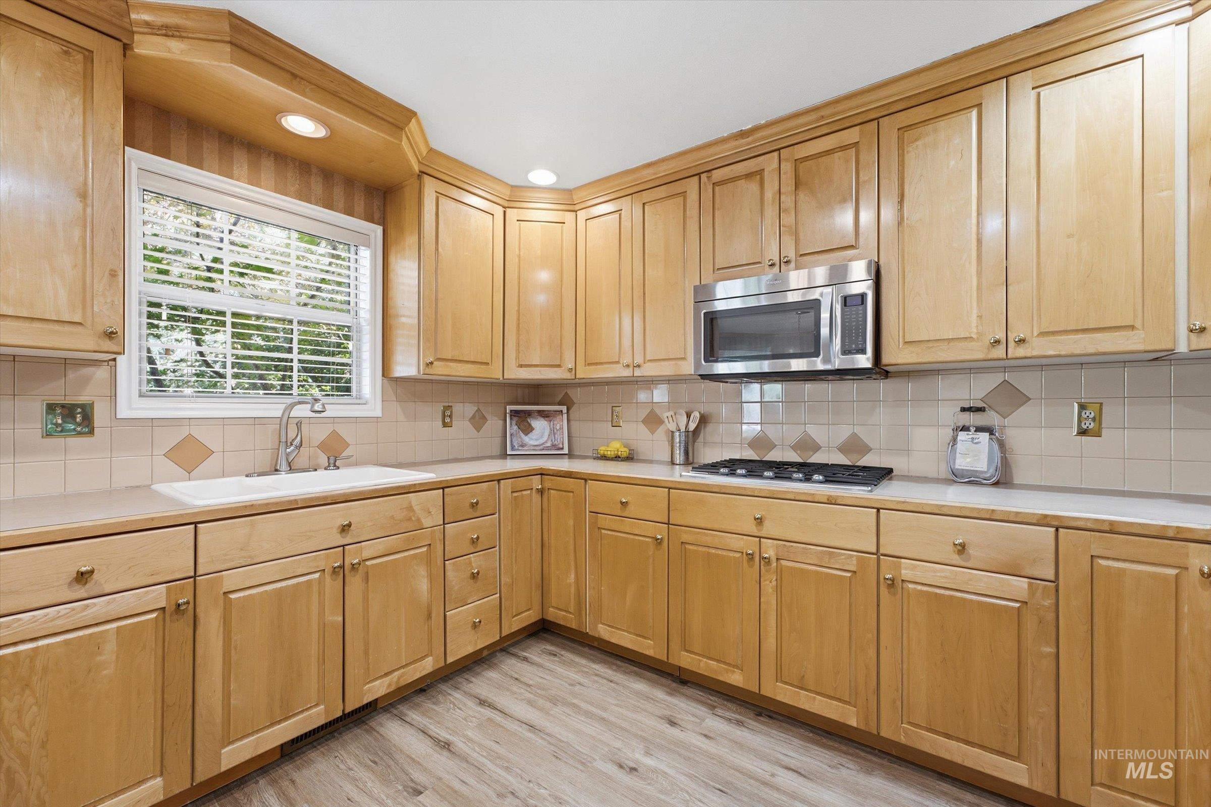 1624 E Seaport Ct, Boise, Idaho 83706, 4 Bedrooms, 2 Bathrooms, Residential For Sale, Price $729,000, 99004235