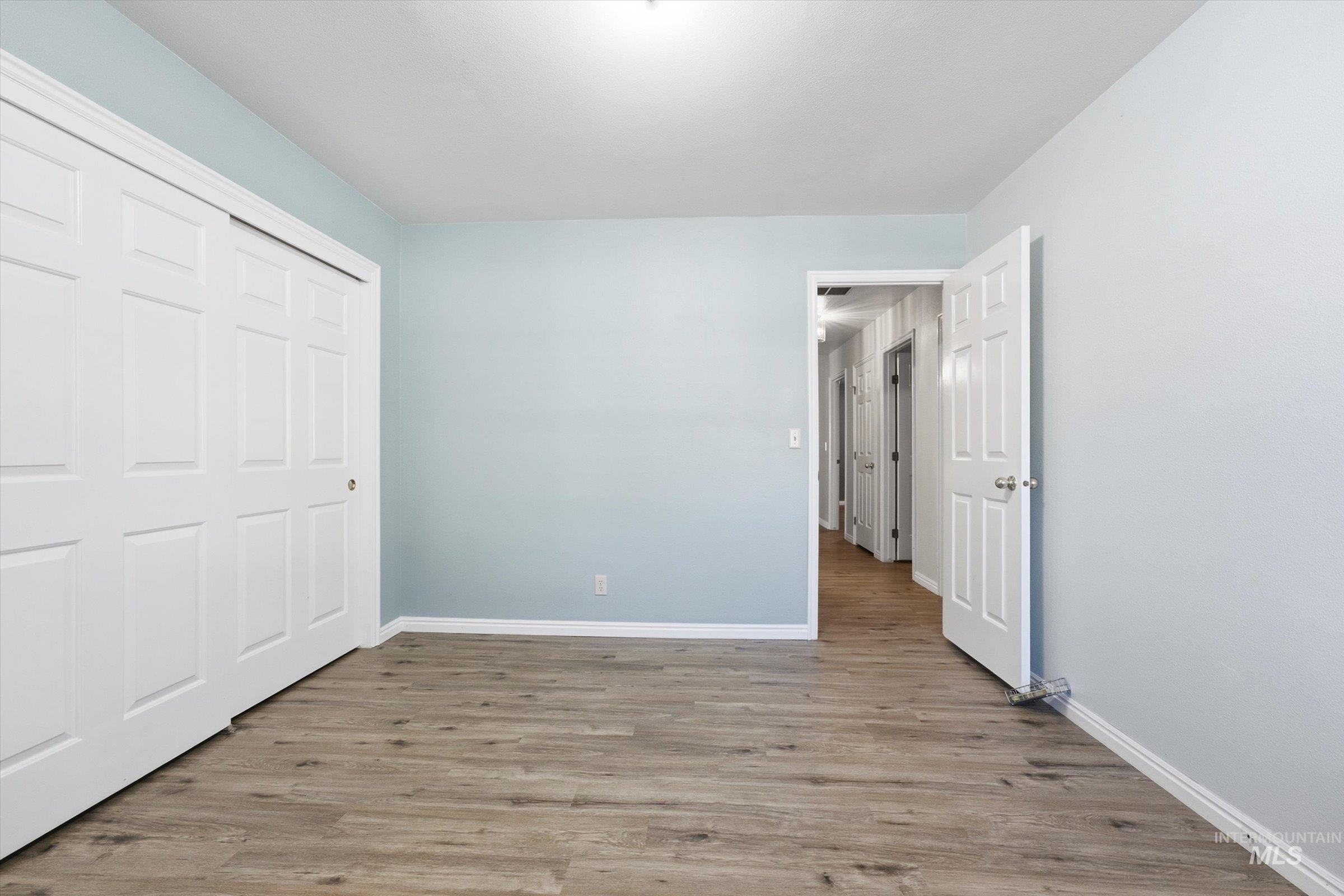 1624 E Seaport Ct, Boise, Idaho 83706, 4 Bedrooms, 2 Bathrooms, Residential For Sale, Price $729,000, 99004235