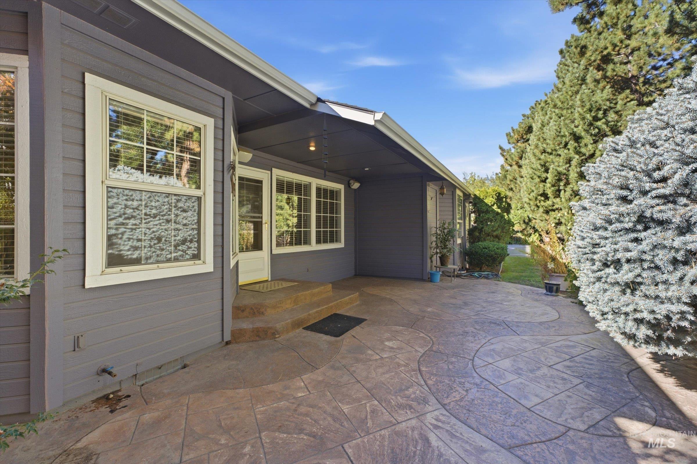 1624 E Seaport Ct, Boise, Idaho 83706, 4 Bedrooms, 2 Bathrooms, Residential For Sale, Price $729,000, 99004235