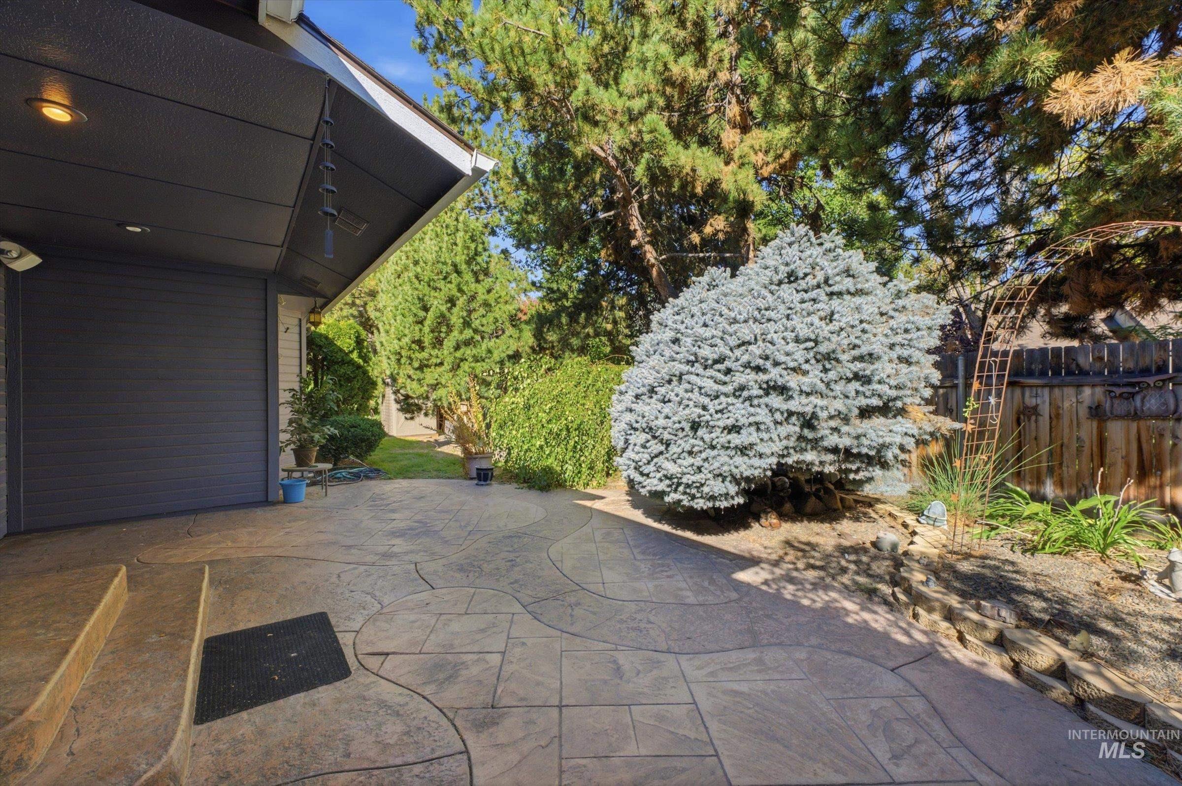 1624 E Seaport Ct, Boise, Idaho 83706, 4 Bedrooms, 2 Bathrooms, Residential For Sale, Price $729,000, 99004235