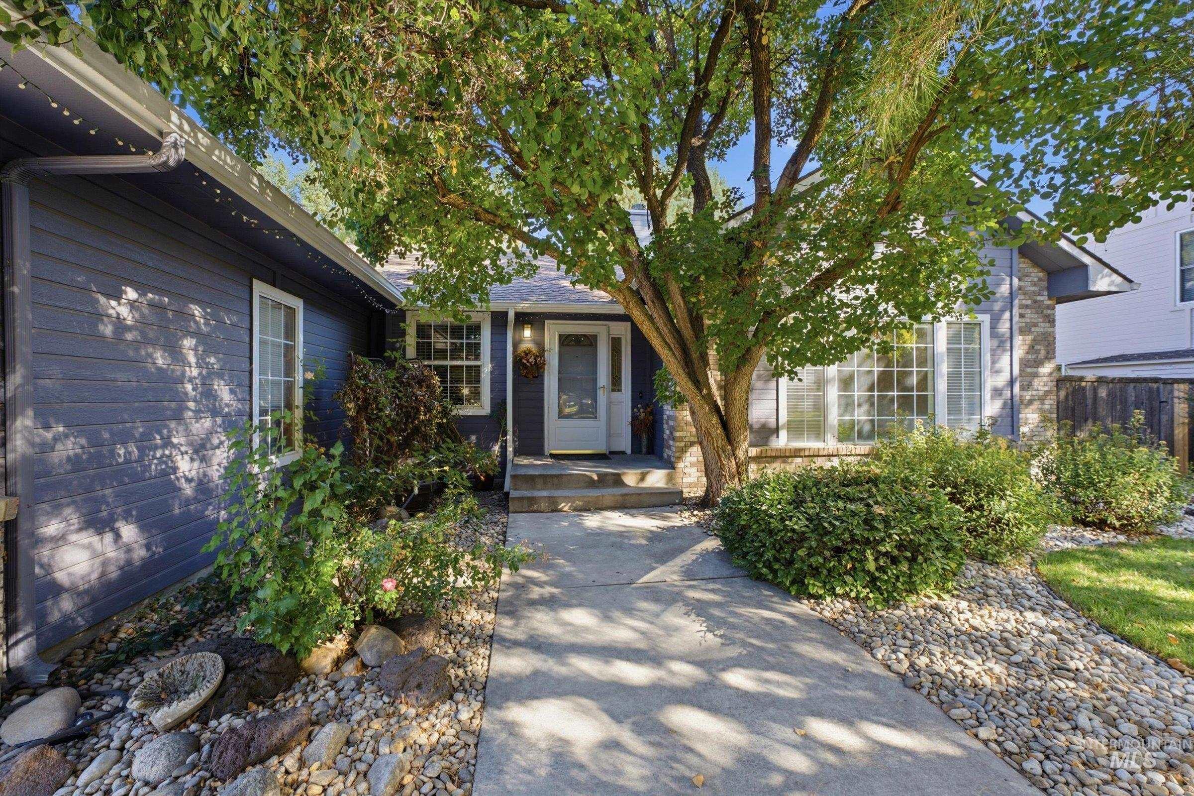1624 E Seaport Ct, Boise, Idaho 83706, 4 Bedrooms, 2 Bathrooms, Residential For Sale, Price $729,000, 99004235
