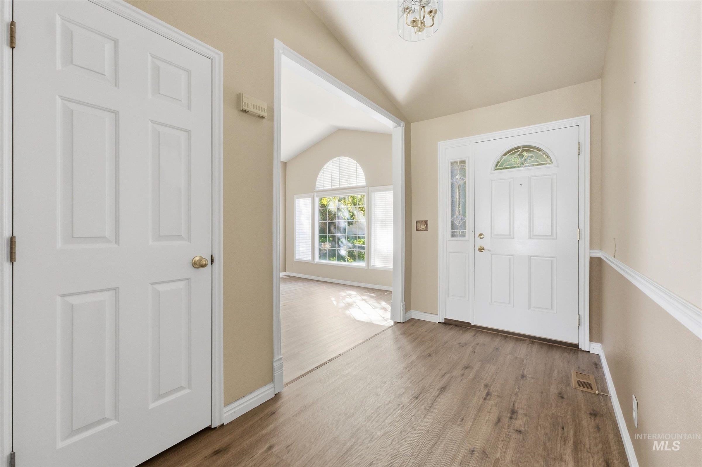 1624 E Seaport Ct, Boise, Idaho 83706, 4 Bedrooms, 2 Bathrooms, Residential For Sale, Price $729,000, 99004235