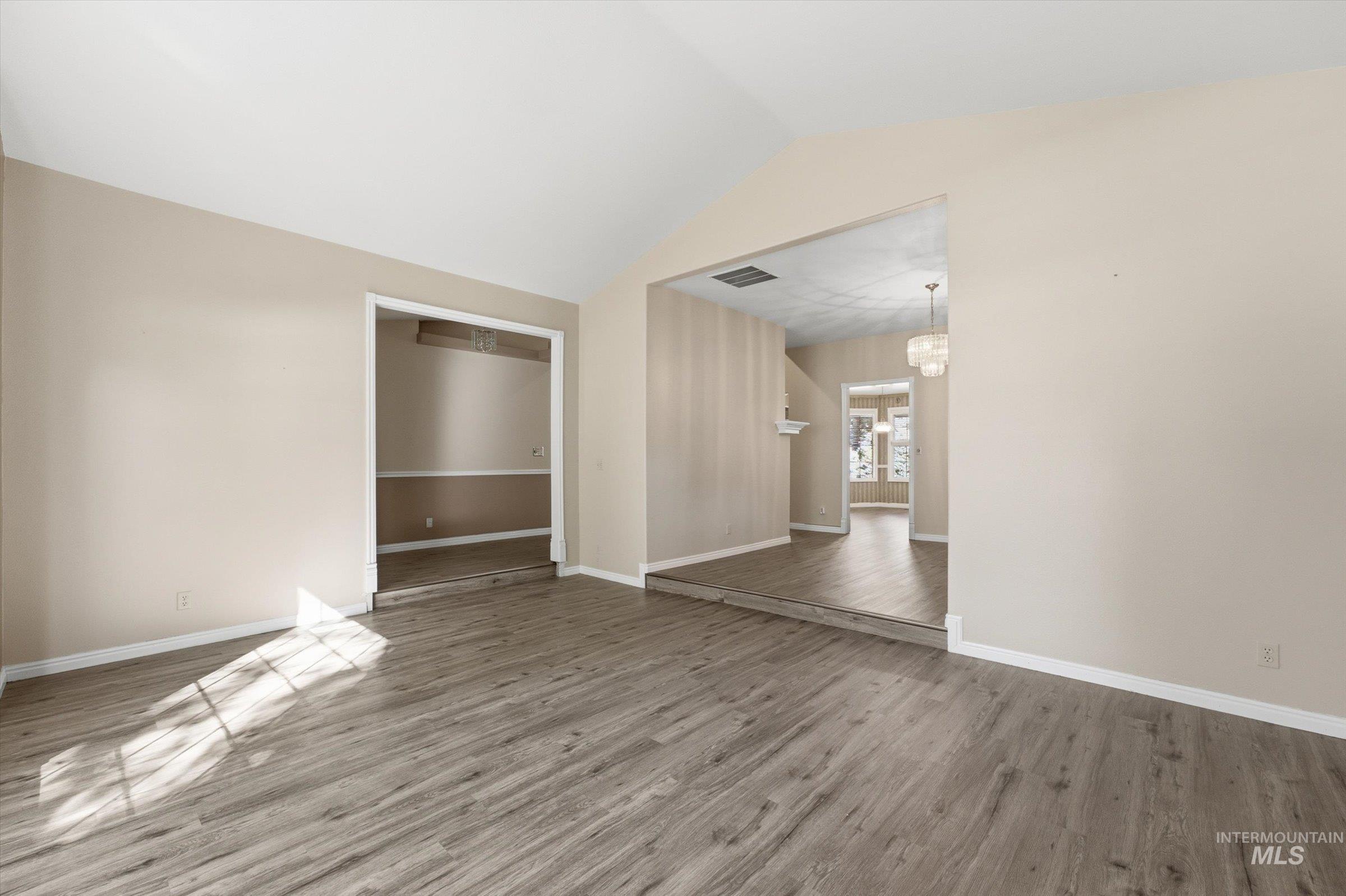 1624 E Seaport Ct, Boise, Idaho 83706, 4 Bedrooms, 2 Bathrooms, Residential For Sale, Price $729,000, 99004235