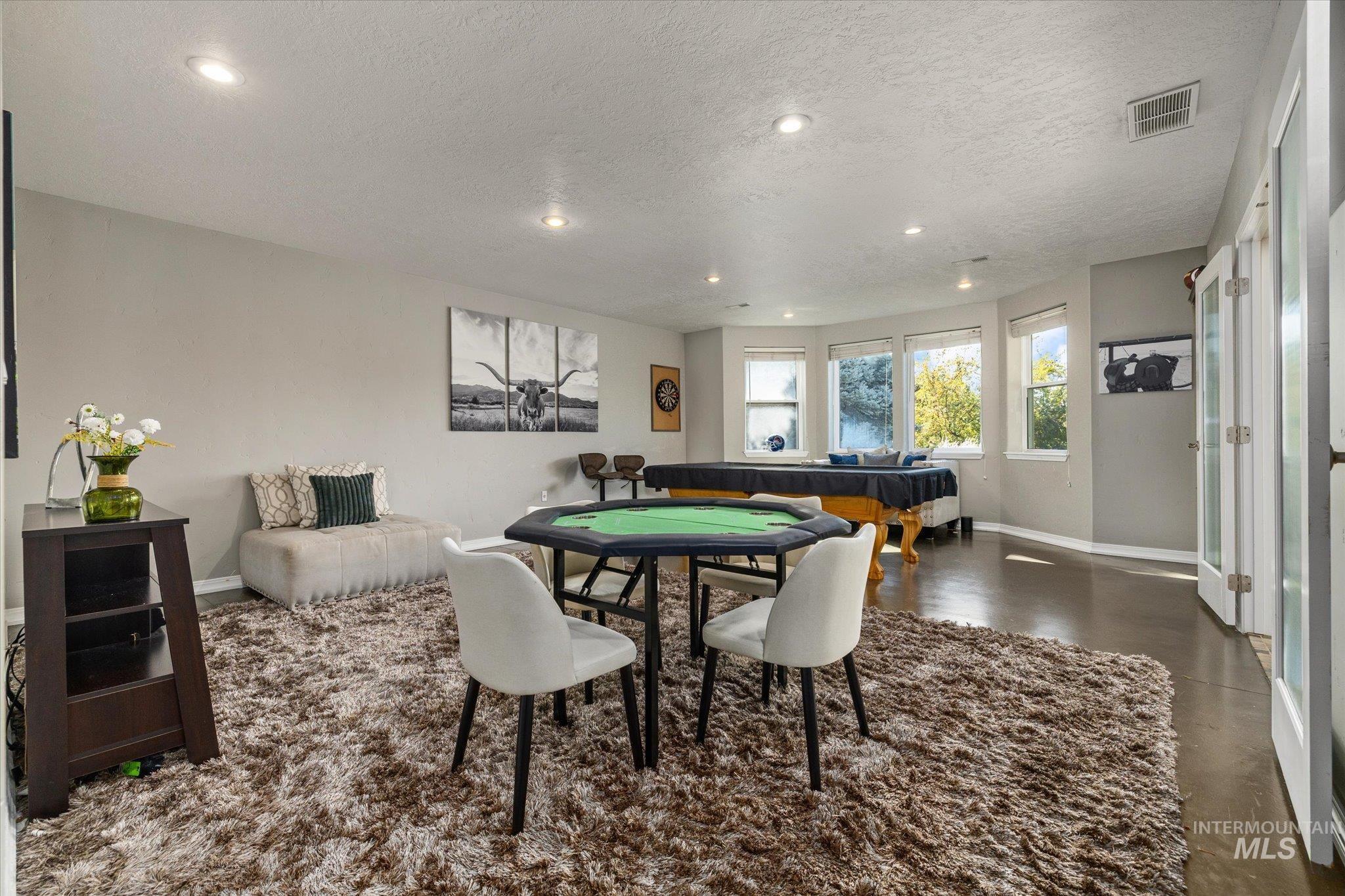 4910 W Outlook Ave, Boise, Idaho 83703, 6 Bedrooms, 3 Bathrooms, Residential For Sale, Price $1,050,000,MLS 99004238