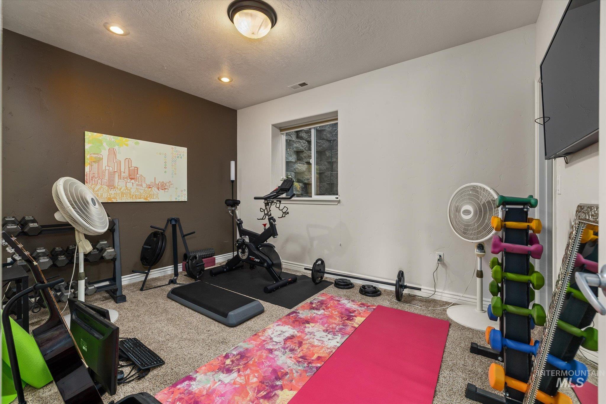 4910 W Outlook Ave, Boise, Idaho 83703, 6 Bedrooms, 3 Bathrooms, Residential For Sale, Price $1,050,000,MLS 99004238