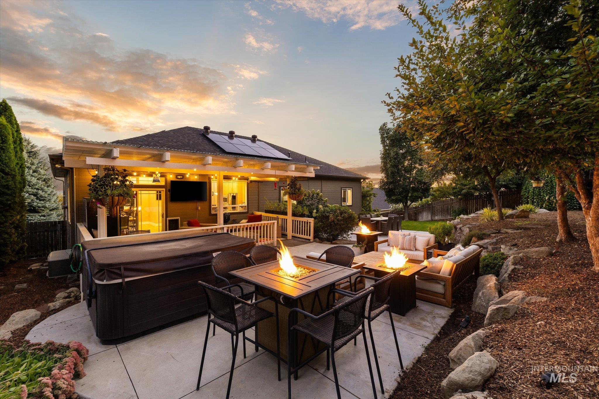 4910 W Outlook Ave, Boise, Idaho 83703, 6 Bedrooms, 3 Bathrooms, Residential For Sale, Price $1,050,000,MLS 99004238