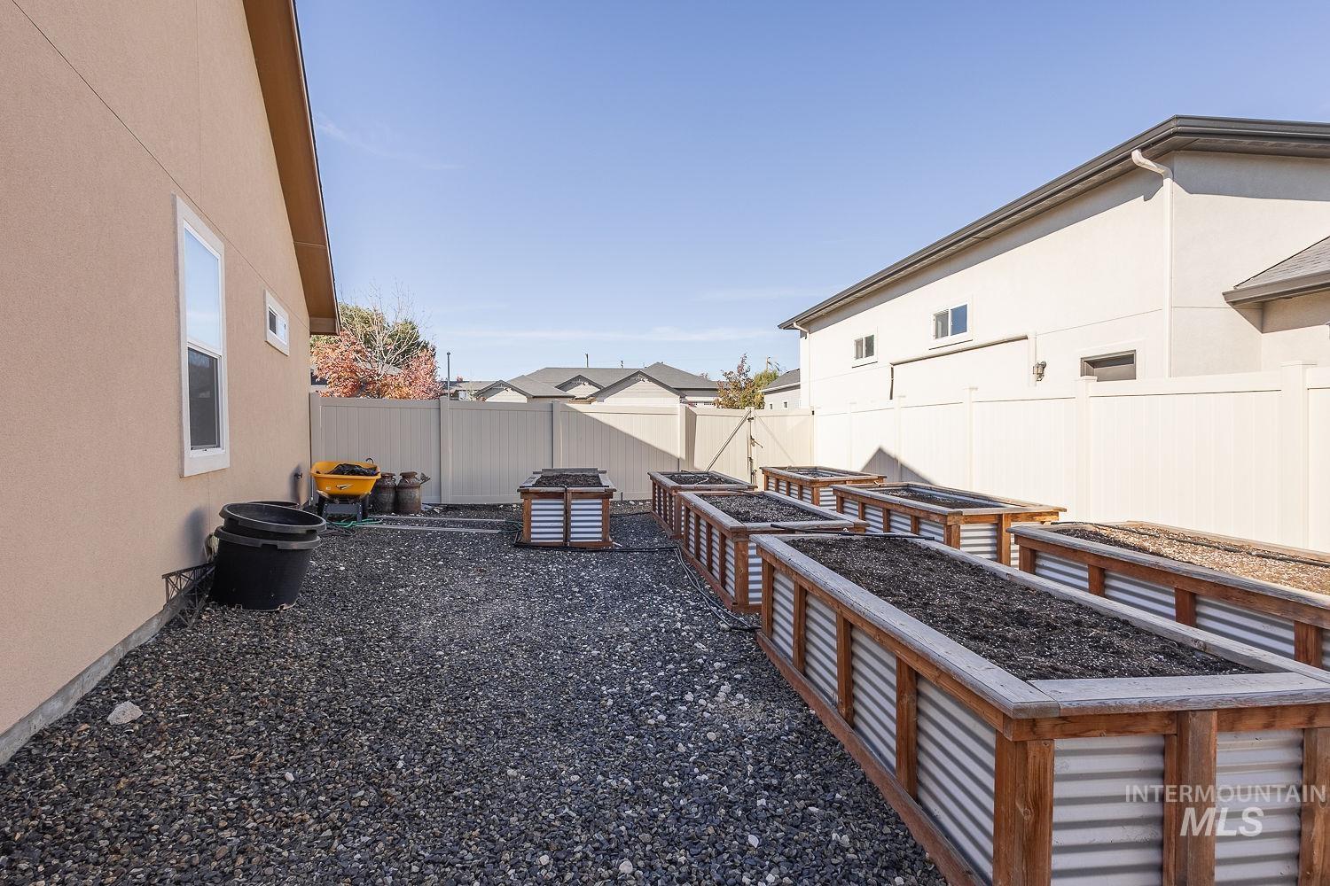 15396 Flora Springs, Caldwell, Idaho 83607, 4 Bedrooms, 2.5 Bathrooms, Residential For Sale, Price $639,000, 99004239